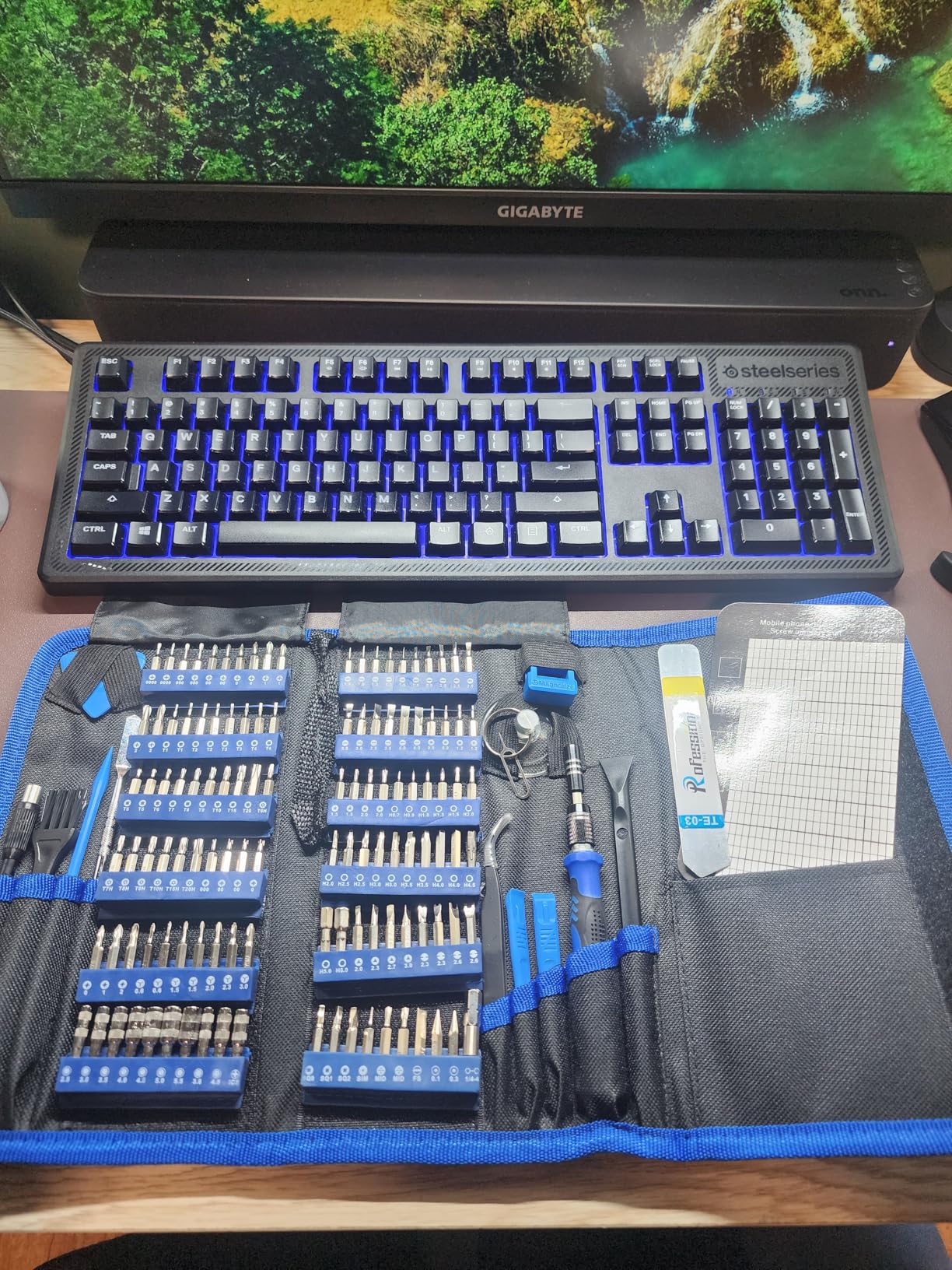 EasyTime Game Console Screwdriver Set: PS5 Beginners Repair Tool Kit for SSD Upgrade and Case Replacement - Controller Shell Remover for Daulsense Xbox Switch Handheld Console customer photo 1