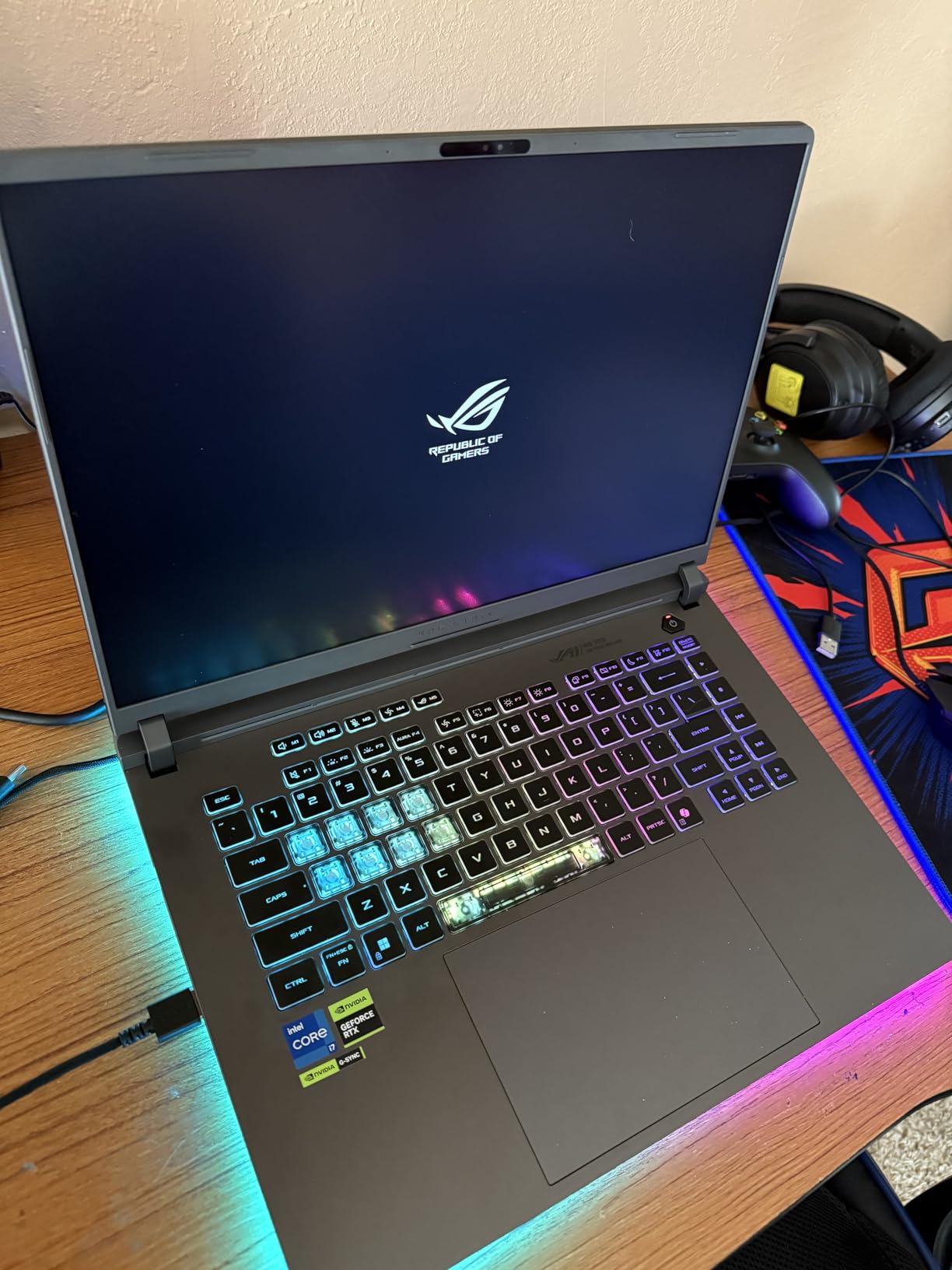 ASUS ROG Strix G16 (2025) Gaming Laptop, 16 FHD+ 16:10 165Hz/3ms Display, NVIDIA GeForce RTX 5060 Laptop GPU, Intel Core i7 Processor 14650HX, 16GB DDR5, 1TB Gen 4 SSD, Wi-Fi 7, Windows 11 Home customer photo 2