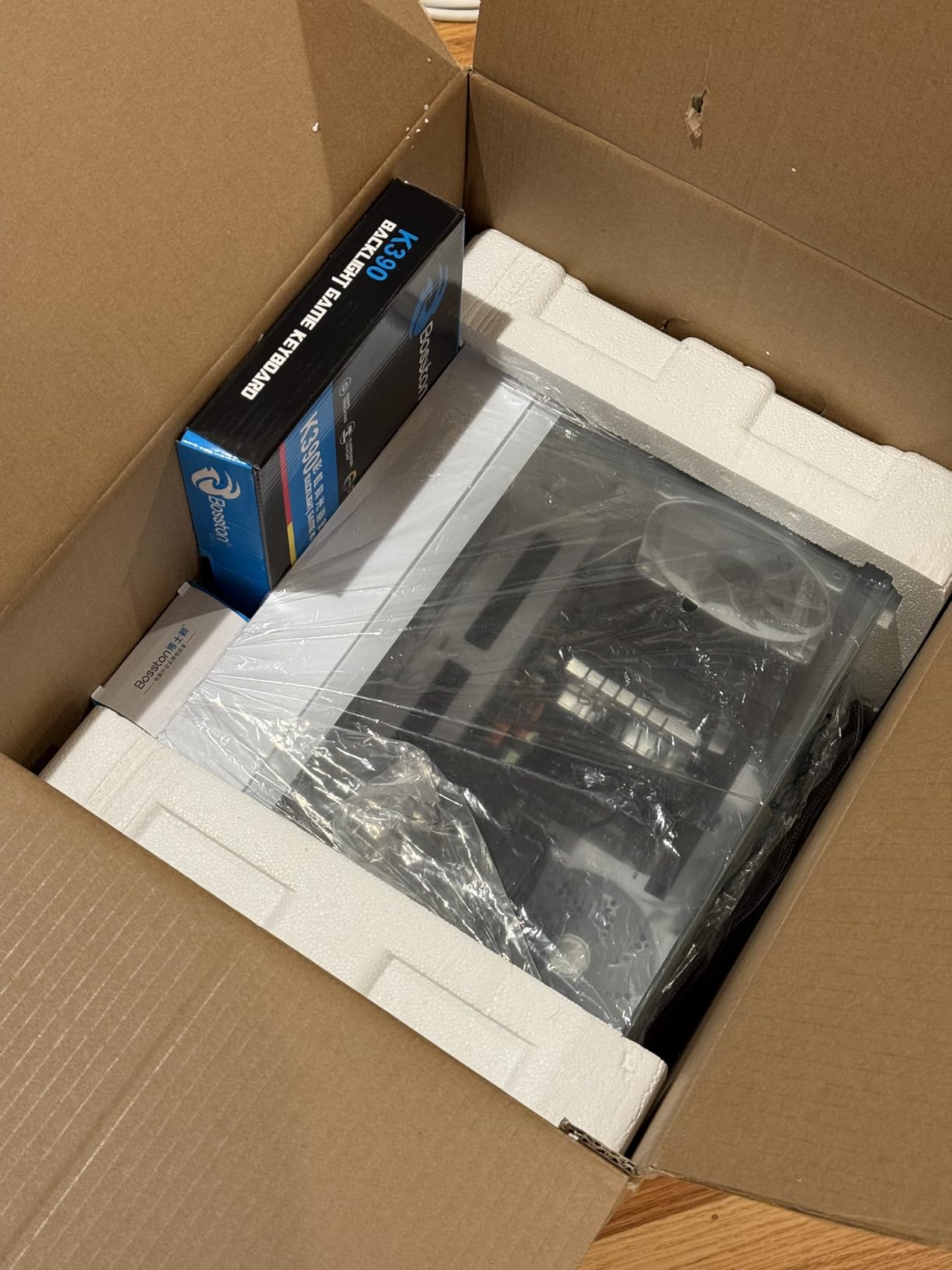 Prebuilt Gaming PC Desktop Computer,Intel Core i7 Desktop,Operating at A Frequency of 3.4-3.9 GHz,RX590 Graphics Card with 8GB GDDR5 Video Memory,16GB RAM, 512GB SSD,WiFi 5.0,RGB Fan x4 customer photo 2