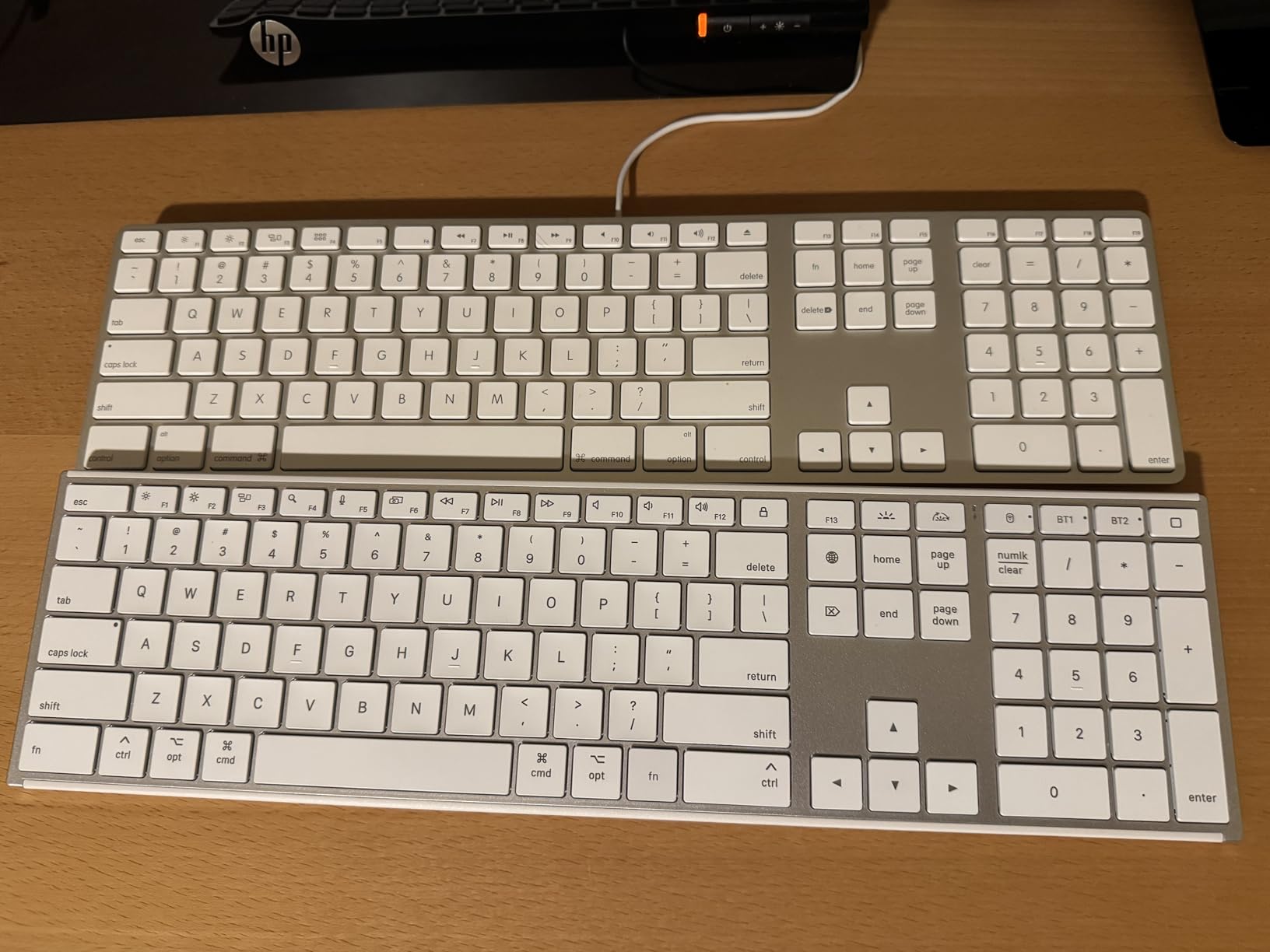 OMOTON Wireless Keyboard for Mac with Forged Metal Frame - 2.4G & Dual Bluetooth (BT1/BT2), Type-C/USB A Receiver, Ultra-Thin, Backlit, Full Size Keyboard for Mac/MacBook/iMac, White customer photo 2