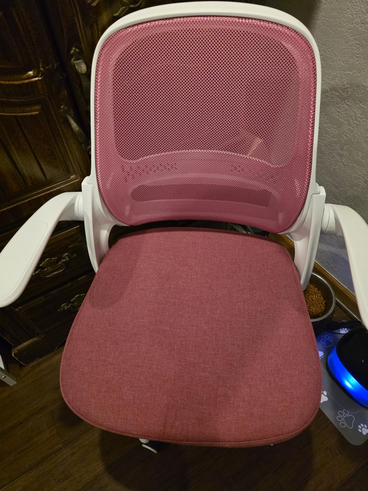 Ergonomic Mesh Office Chair for Home Office Flip-Up Arms Breathable Mesh Back & Thick Seat Cushion BIFMA Certified customer photo 1