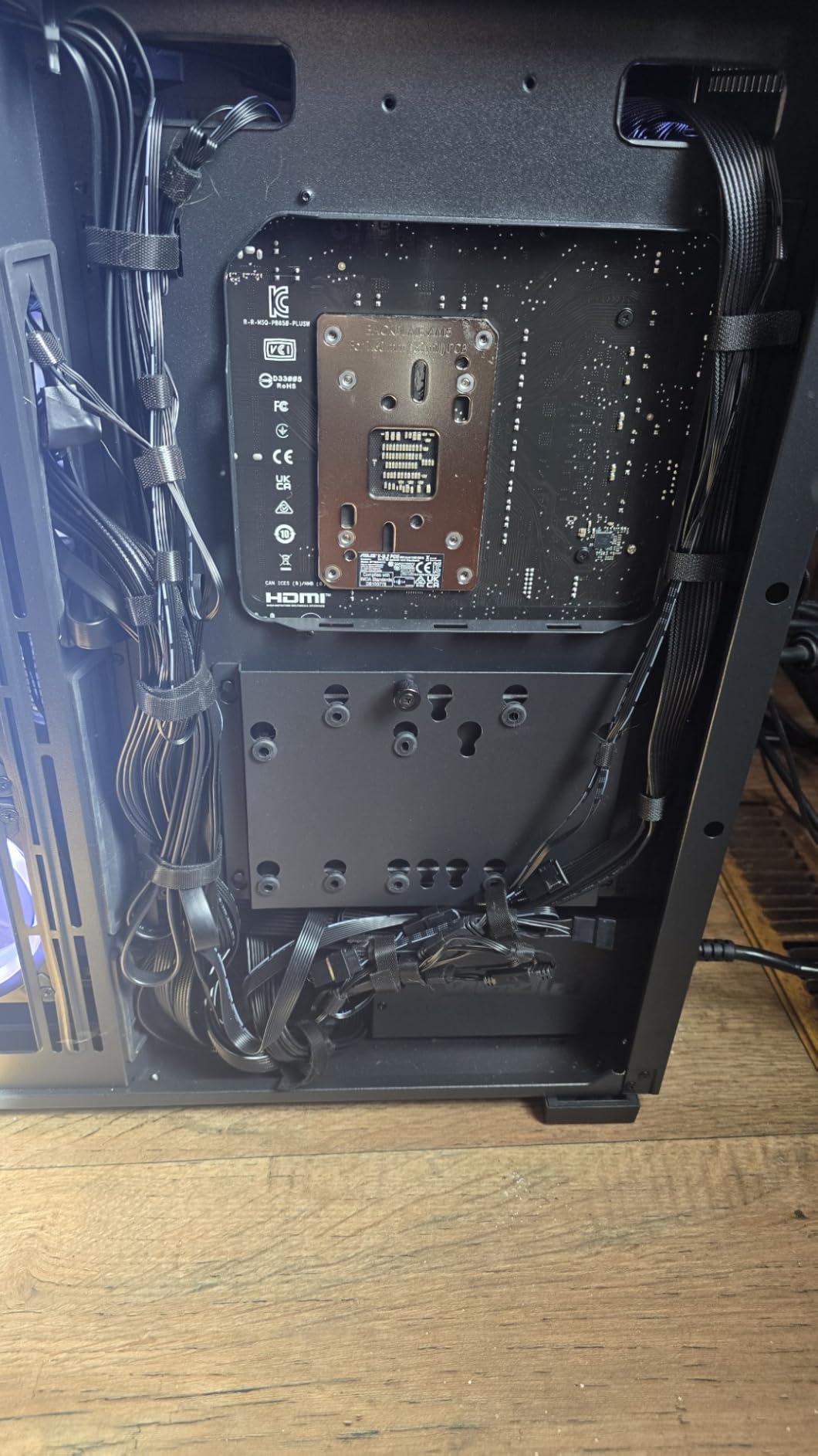 SAMA P1200 1200W Platinum Power Supply - Fully Modular ATX 3.1 PSU - PCIe 5.1 & 12V-2x6 Ready - 80 Plus Platinum Certified - Ultra Quiet 140mm FDB Fan Components - Black customer photo 1