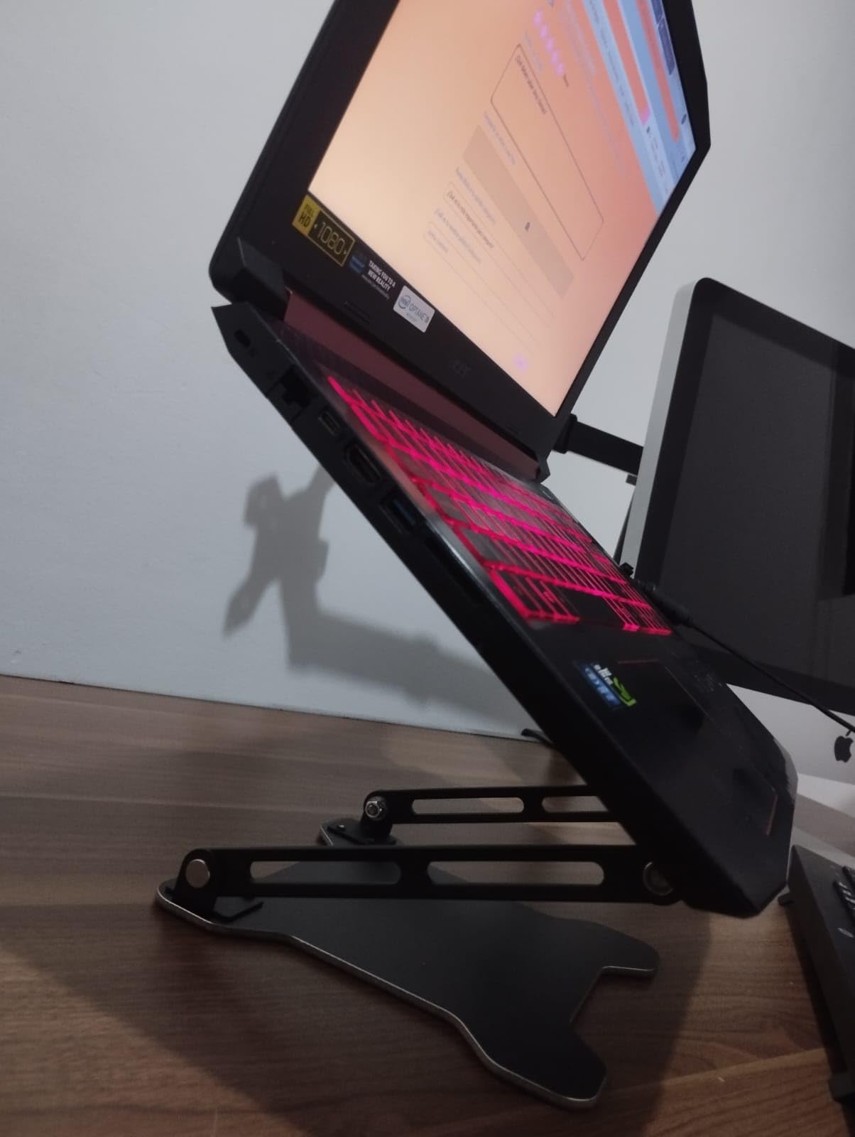 Adjustable Laptop Stand for Desk, Metal Foldable Laptop Riser, Ventilated Cooling Bracket, Ergonominc Computer Notebook Stand for Desk Compatible with 10-15.6