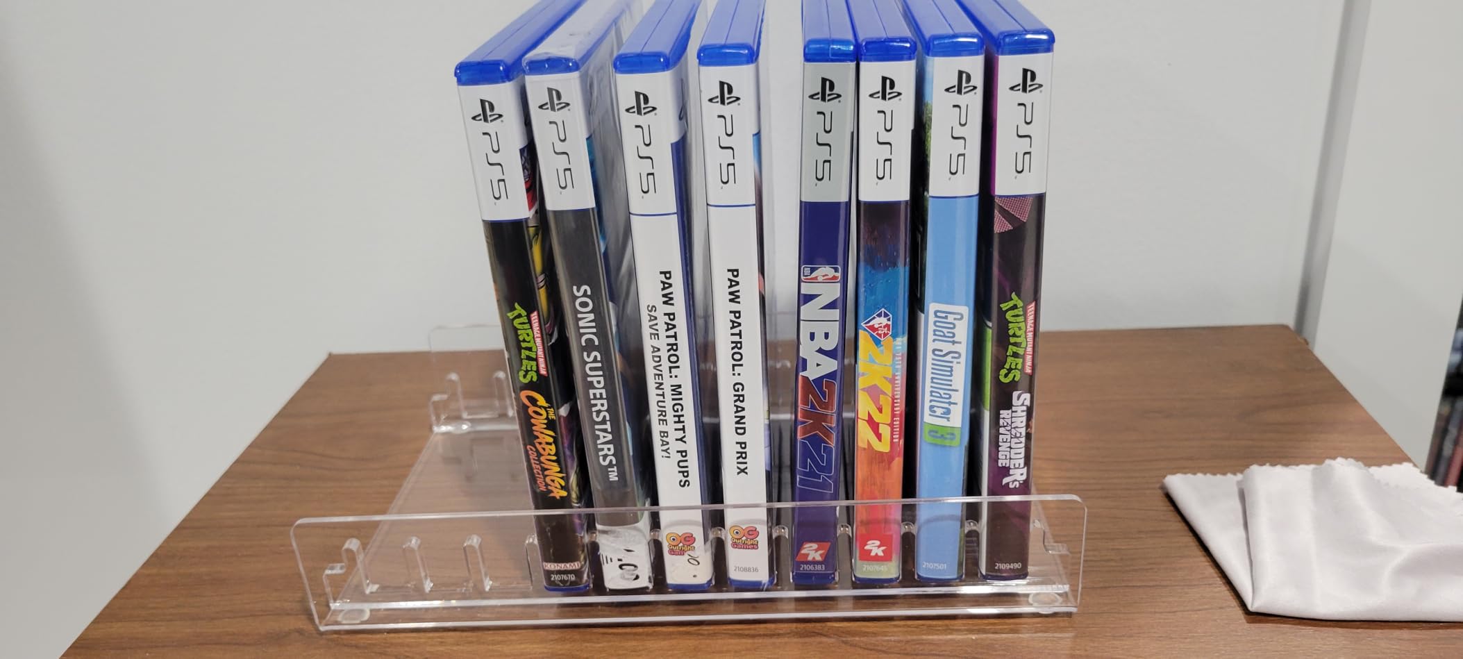 Video Game Storage Tower for PS5 / PS4 / Xbox Series X/Xbox One Game Cases, 11-Disc Capacity Organizer Stand, Anti-Slip Clear Acrylic Desktop Rack, No Assembly Required (1, Clear) customer photo 2