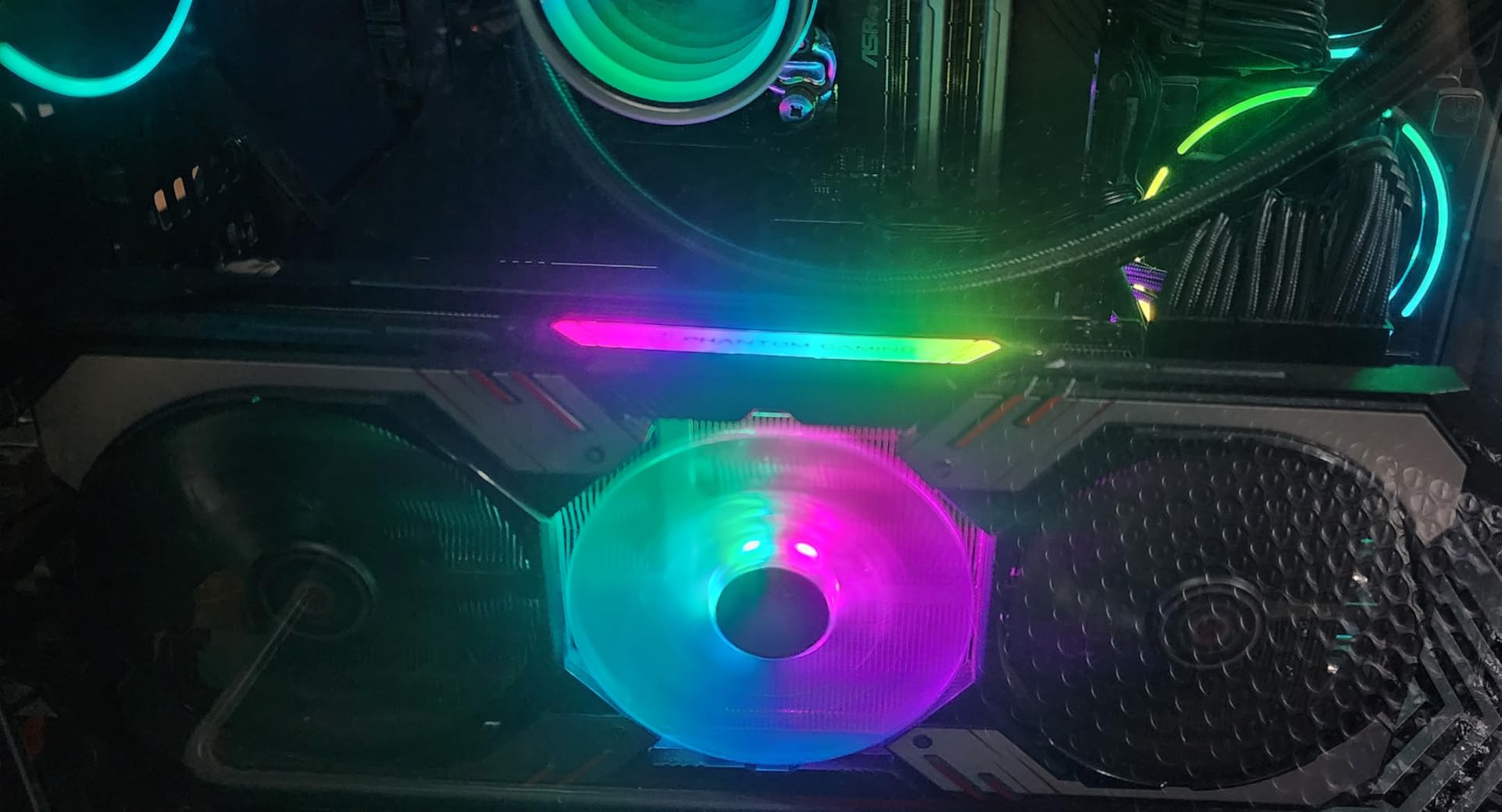 GLOTRENDS PCIe 5.0 2-Slot GPU Vertical Mount Bracket, RTX5090(Ti) RX9070(XT) GPU Ready, Fully Open 7-Slot PCIe/PCI Bracket Panel customer photo 1