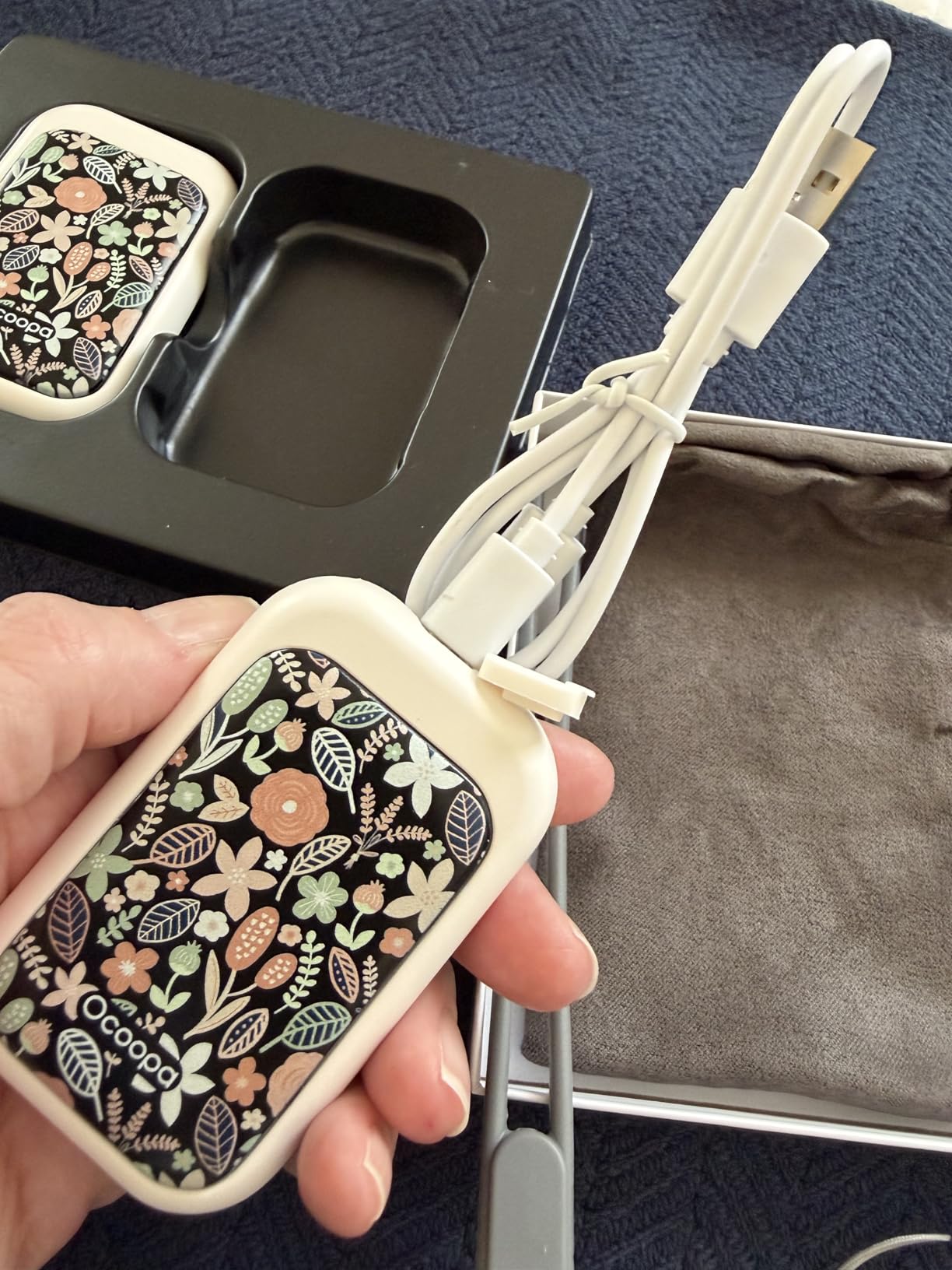 OCOOPA AI Magnetic Hand Warmers Rechargeable 2 Pack, 5000mAh Ultra-Thin Electric Glove Heater Handwarmer,UL Certified, Men Women Gifts for Christmas,Birthday,Winter Essentials,UT4 Young customer photo 1