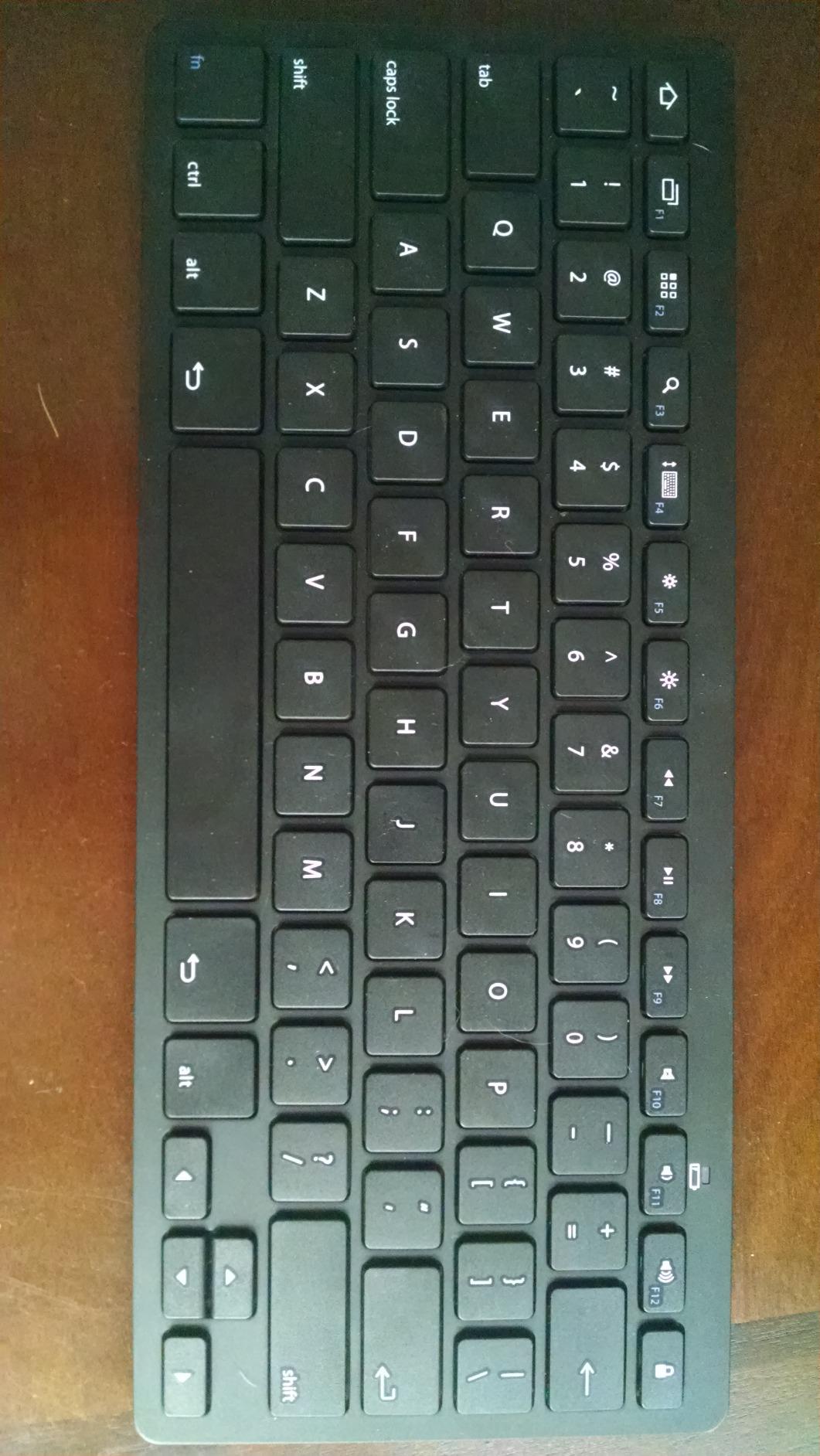 OMOTON Wireless Keyboard for Mac, Keyboard for Mac, Stable Bluetooth & Ultra-Slim Portable, Ergonomic Design, Compatible with MacBook Pro/Air/iMac, Silverwhite customer photo 2