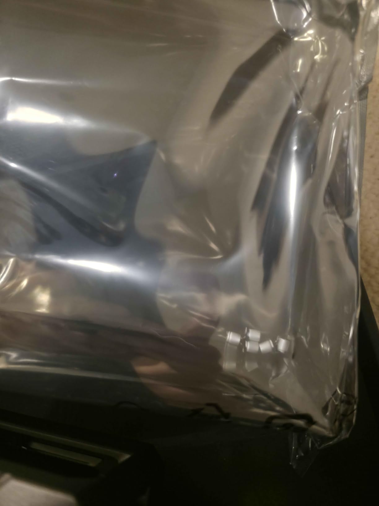 ASUS ROG Astral GeForce RTX 5090 BTF OC Edition, 32GB GDDR7, 3.8-Slot, 1000W Support customer photo 2