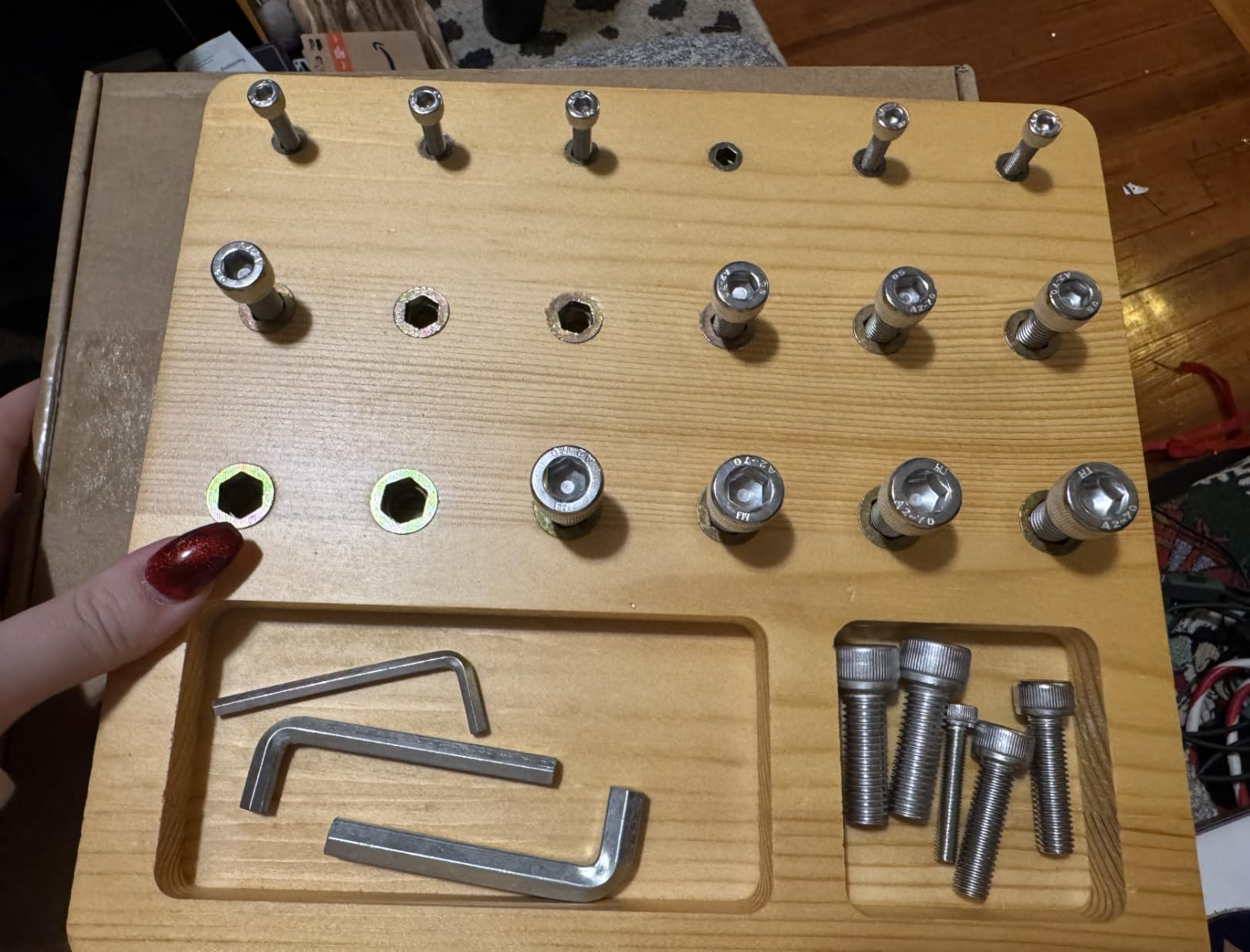 Wooden Pegboard for Finger Dexterity, Finger Strength Trainer for Hand Grip Strengthener Targeted Strength, Relief & Recovery- for Men, Women, and Seniors customer photo 1