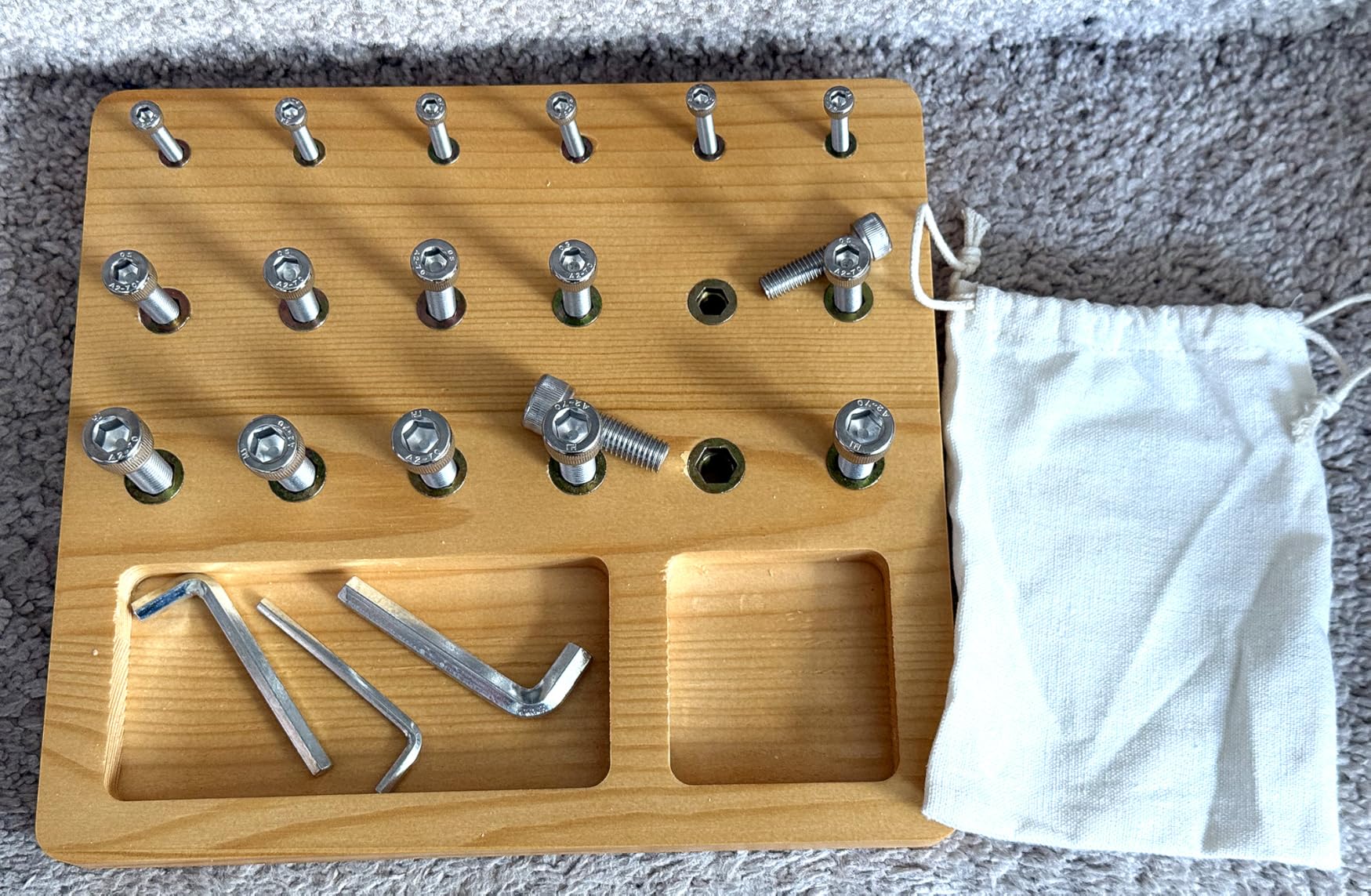 Wooden Pegboard for Finger Dexterity, Finger Strength Trainer for Hand Grip Strengthener Targeted Strength, Relief & Recovery- for Men, Women, and Seniors customer photo 2