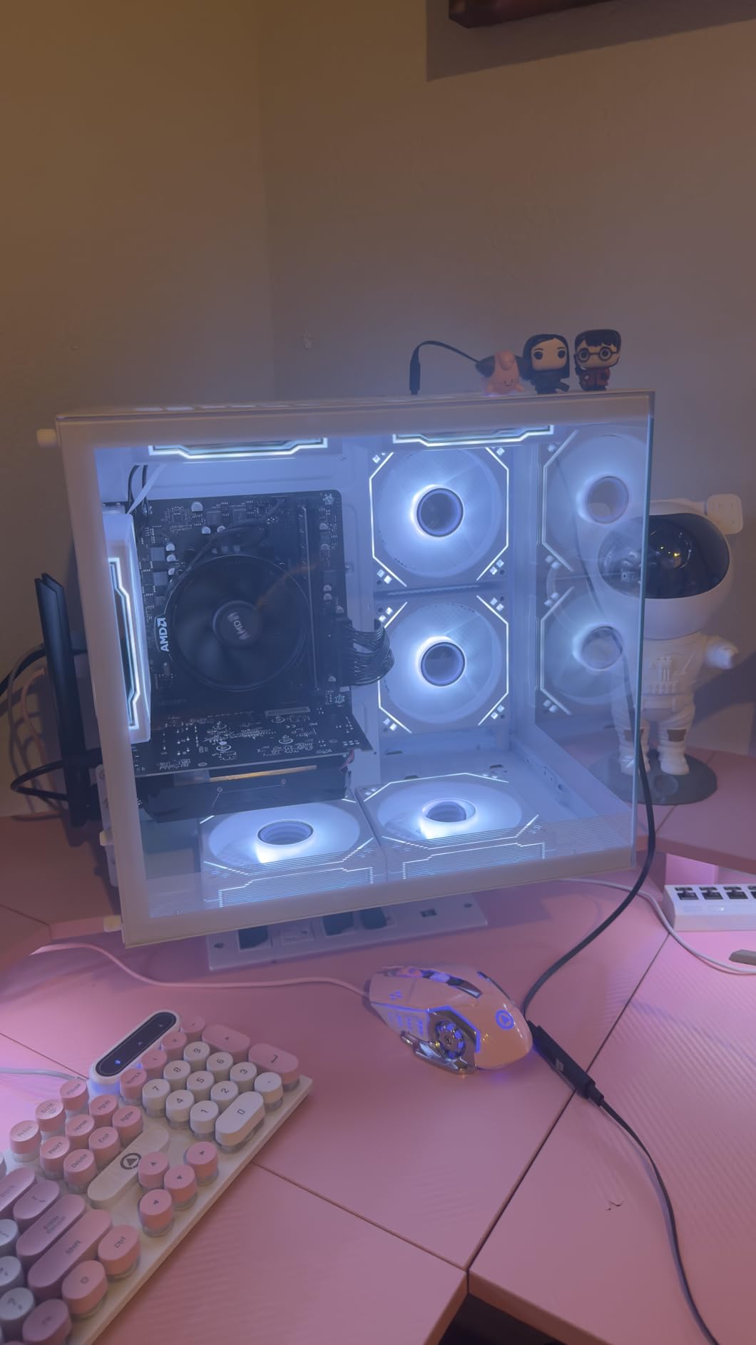 Desktop Computers,32G RAM,1TB NVMe SSD,Core i5-12400F,RTX 3050 6G,Prebuilt Gaming PC,Tower Computer Gamer,Work,VR,4K,Home and Business WiFi 6 White customer photo 2