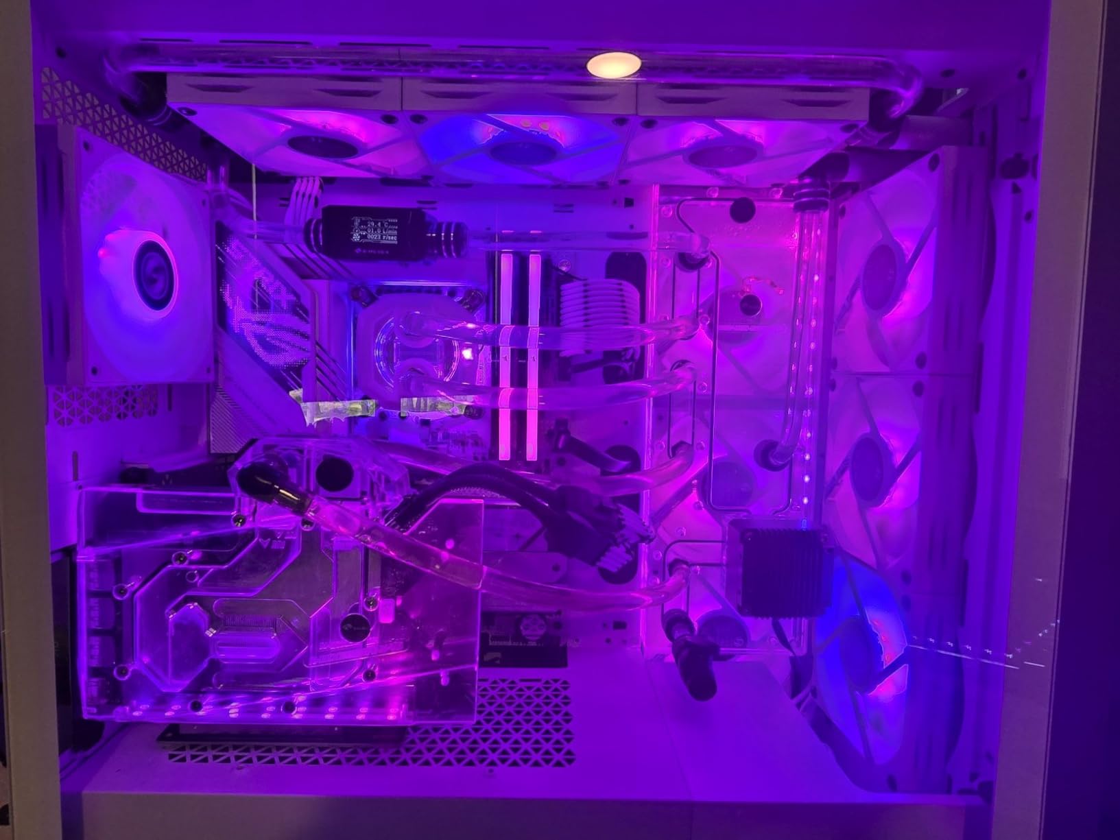 PCIe 5.0 Riser Cable with 3 Slots Vertical GPU Mount Bracket Kit, Gen 5 GPU Graphics Card Extension Cable, PCI-E 16X 128GB/s Compatible RTX4090/5090/RX7900XTX, 200mm customer photo 1