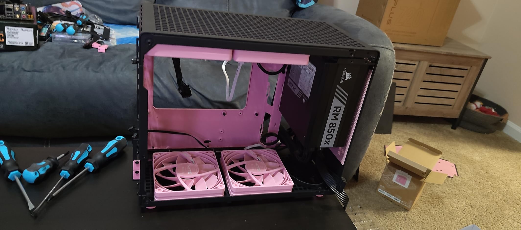 Flow FA12 120mm PC Case Fans 4-Pack, High Performance, Low Noise, 1500 RPM, 4-Pin PWM, Fluid Dynamic Bearing - Pitch Black customer photo 2