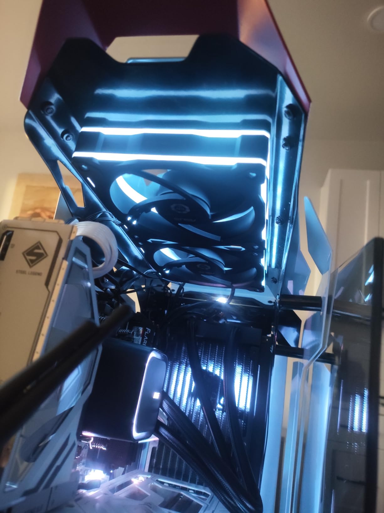 Prime MR120 ARGB Fan Black Triple Pack, 28mm Extra-Thick Frame, Quiet, high-Performance Cooling with PWM Control, 20 ARGB LEDs with Dual-Sided Frame Lighting, Aura Sync Compatibility customer photo 2