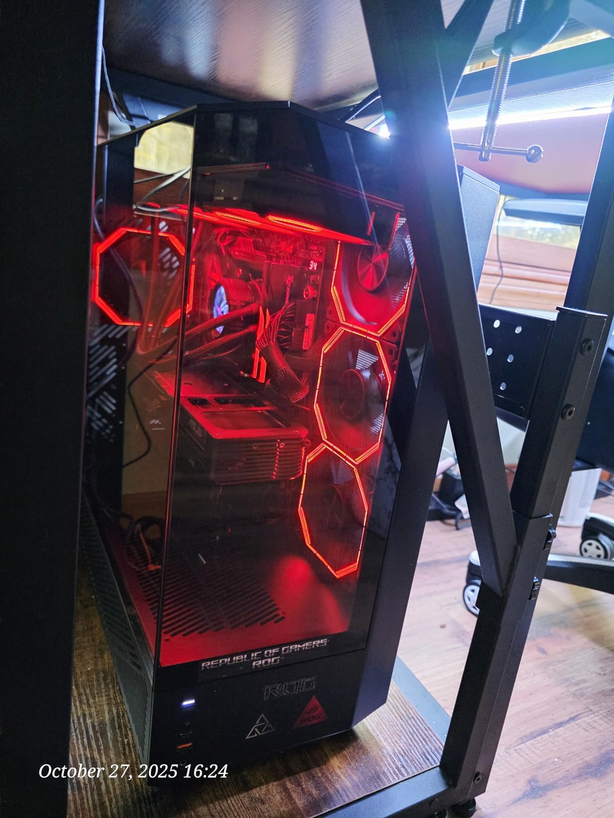 darkFlash DY460 ATX Full-Tower PC Gaming Case, High Airflow, 4×ARGB PWM Fans Included, 330° Full-View Tempered Glass, Separate PSU chamber, Supports RTX 5090 up to 400mm, 360mm Radiator Support, Black customer photo 2