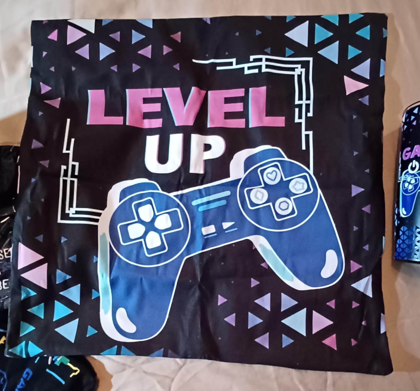 ANOTION Valentines Day Gamer Gifts for Him-5PCS Gaming Gift Set for Boyfriend Teen Boys Men - 20oz Insulated Tumbler, Beanie, Socks, Pillowcase, Card, Gaming Gifts Box for Teenage Boys customer photo 2