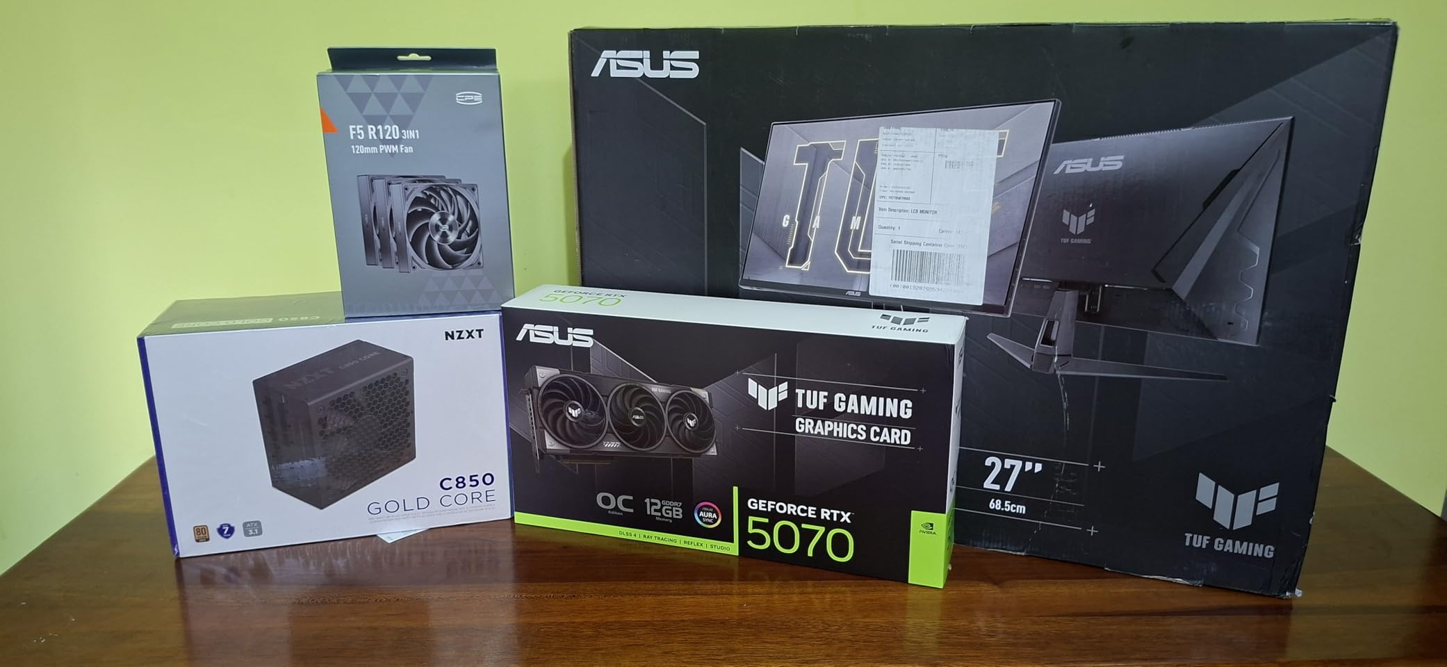 NZXT C850 Gold Core - 850W ATX 3.1 Power Supply - 80 Plus Gold - Cybenetics Platinum - Fully Modular - PCIe 5.1 600W 12V-2x6 - Zero RPM Fan - 105C Capacitors - Black customer photo 1