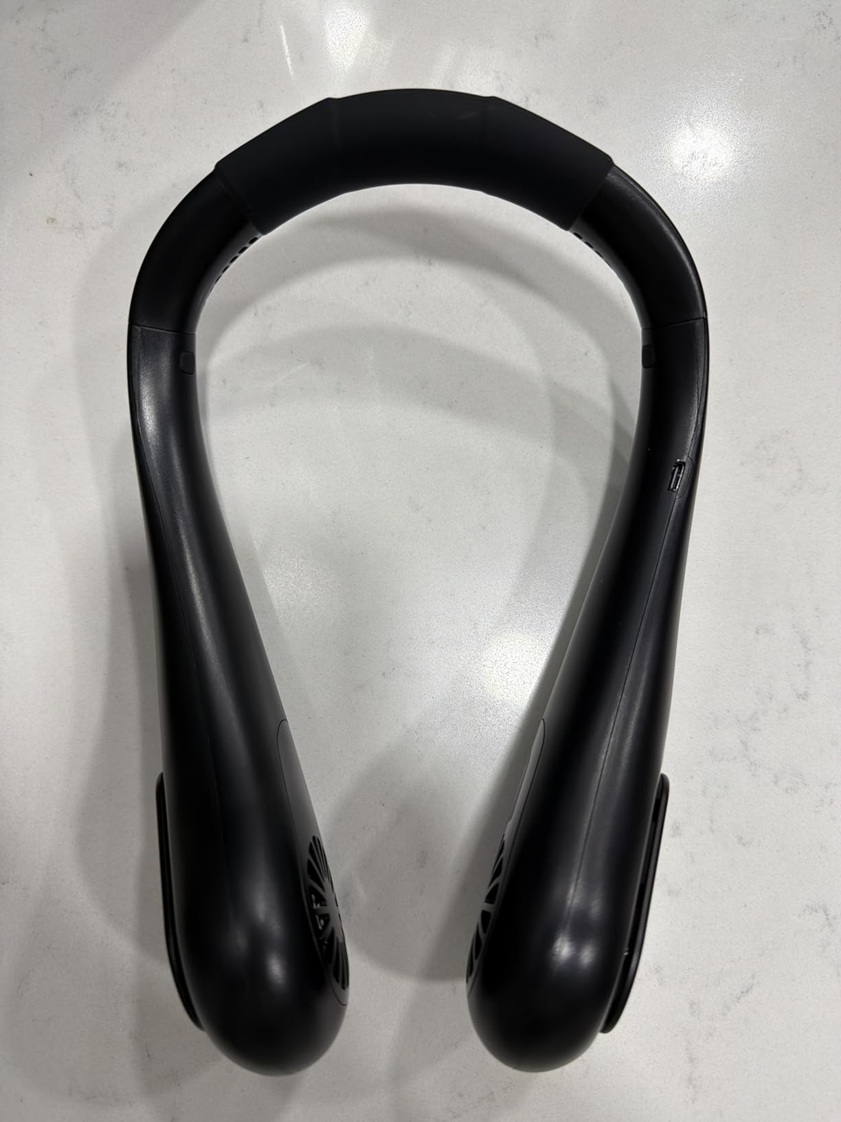 Portable Bladeless Neck Fan, Birthday Gifts for Girl Boy Mom Dad, Father's & Mother's Day Gifts, Wearable Cooling Fan, 5000mAh Rechargeable Battery, Essential for Camping Beach Vacation(2026 Upgraded) customer photo 2