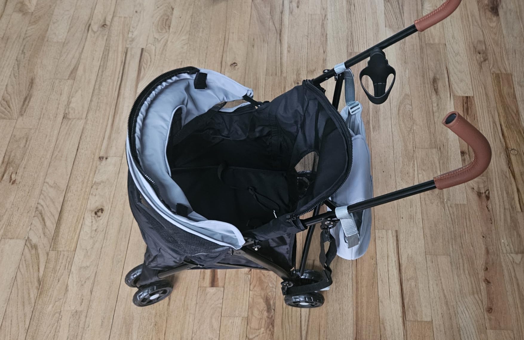 Lightweight 10 lbs Foldable Pet Stroller for Small Dogs & Cats, Easy-Fold Compact, with Adjustable Sun Canopy, Cup Holder, Breathable Mesh, Pad & Storage Bag, Holds 33 lbs, Black customer photo 2