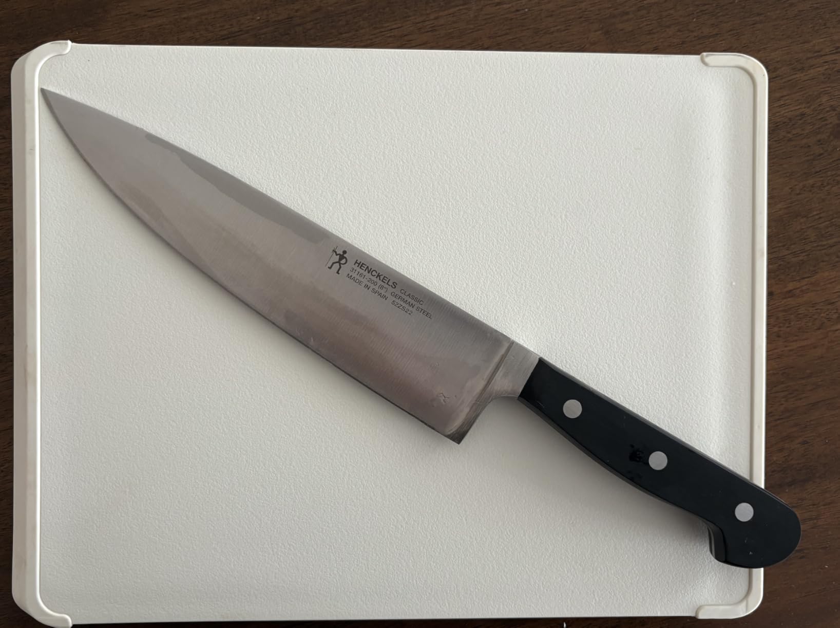 HENCKELS Classic Razor-Sharp 8-inch Chef Knife, German Engineered customer photo 1