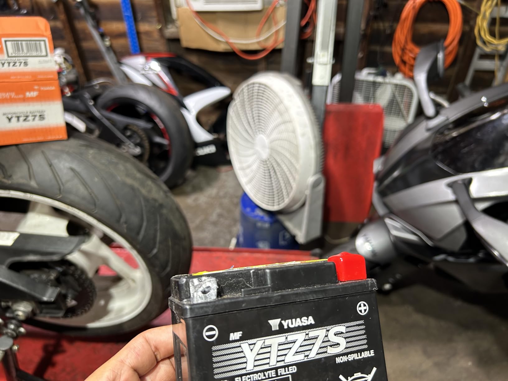 YUAM727ZS YTZ7S Factory Activated YTZ High Performance AGM Battery customer photo 1