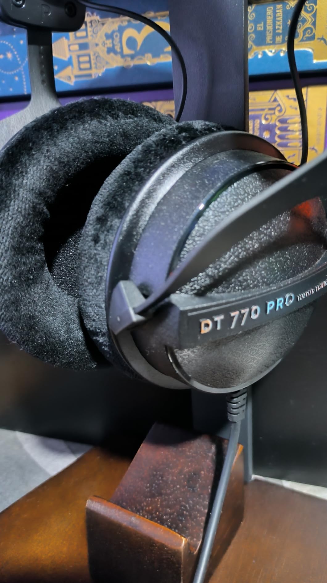beyerdynamic DT 770 PRO 80 Ohm Over-Ear Studio Headphones, Gray customer photo 1