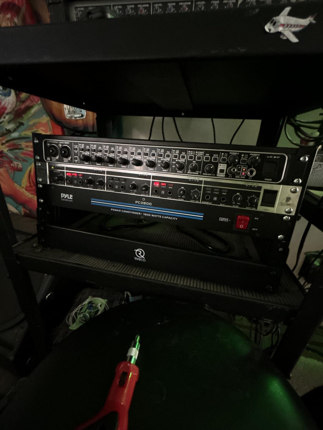 Pyle-Pro PCO800 19'' Rack Mount 1800 Watt Power Conditioner w/ 8 Outlets customer photo 2