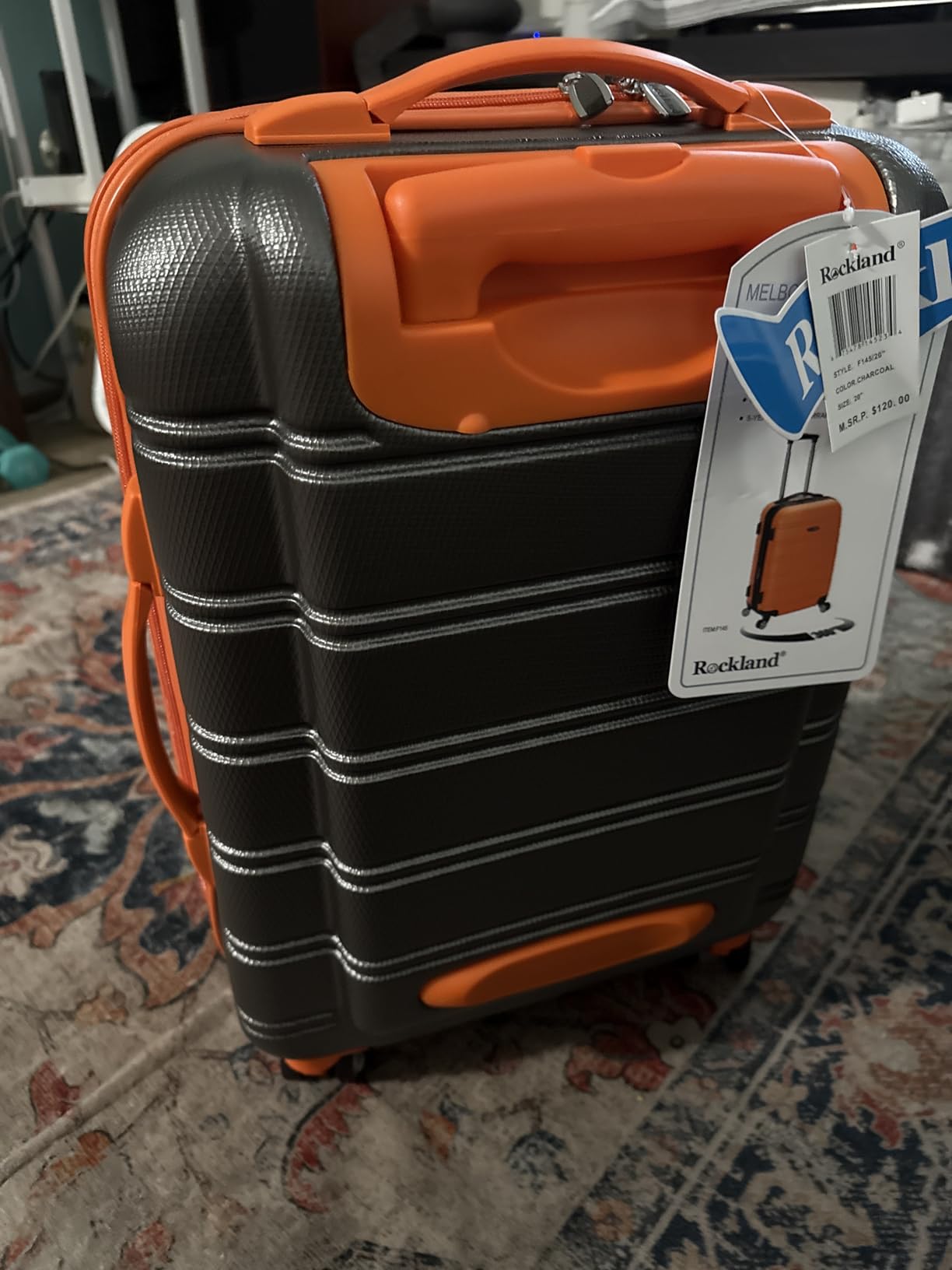 Amazon Basics Melbourne Hardside Expandable Spinner Wheel Luggage, Carry-On 20