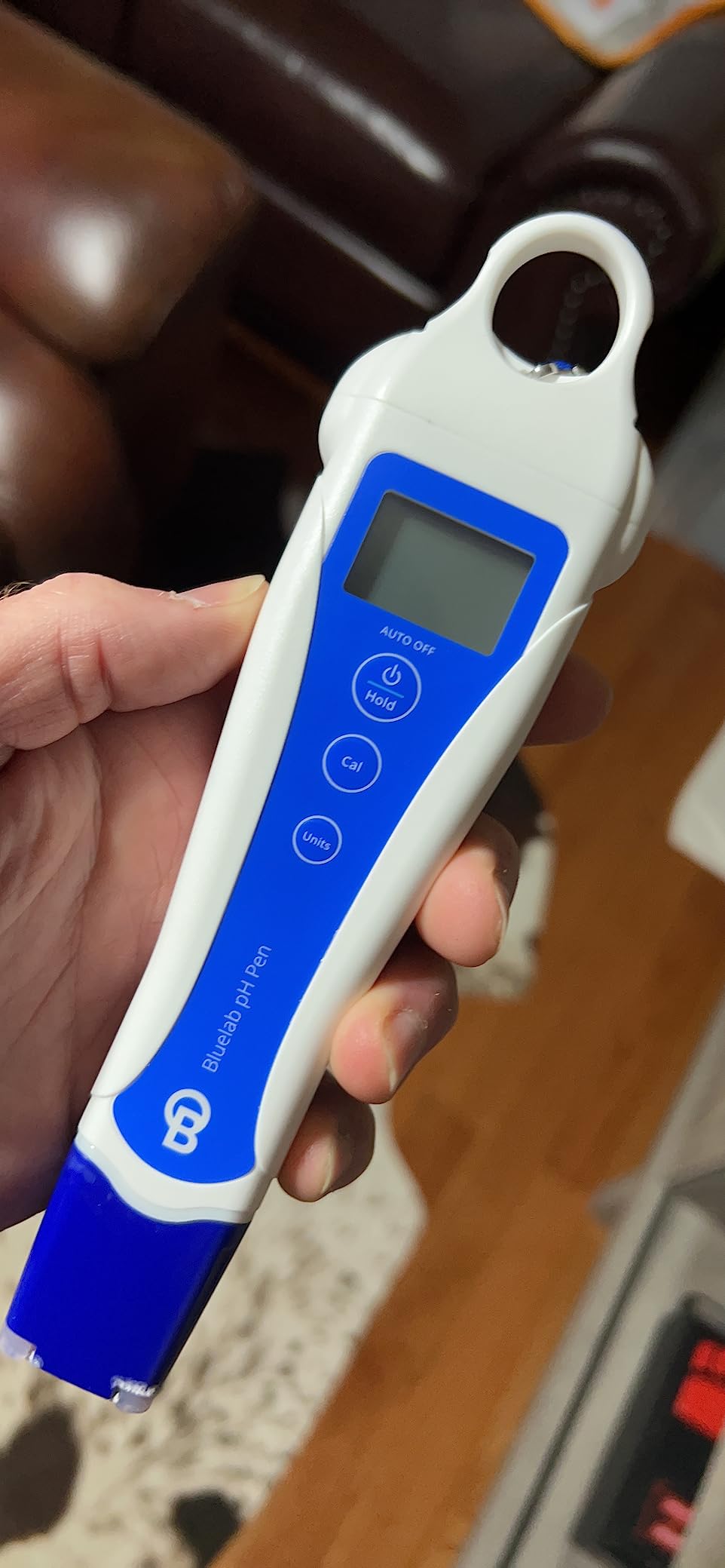 Bluelab pH Pen - ± 0.1 pH Accurate, Durable Double Junction Probe, Waterproof & Floats, Auto Temperature Compensation, Easy Calibration - Made in NZ customer photo 1