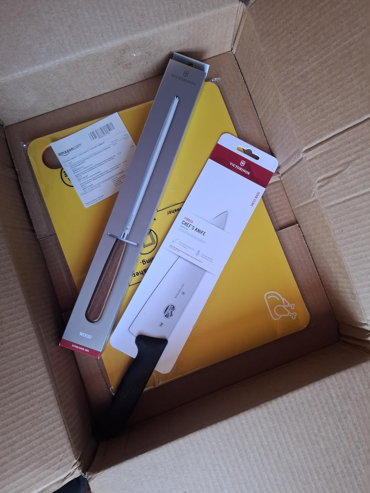 Victorinox Fibrox Pro Chef's Knife, 8 Inch - Swiss Army Kitchen Knife, High Carbon Stainless Steel Blade, Non-Slip Fibrox Handle customer photo 2