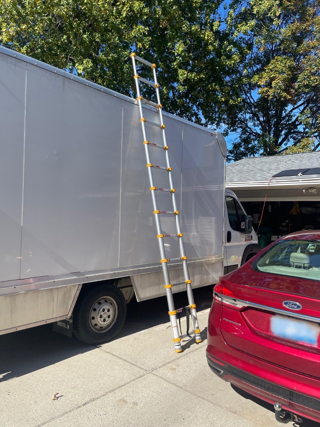 Xtend & Climb Pro Series 785P+ Telescoping Ladder, Blue customer photo 2