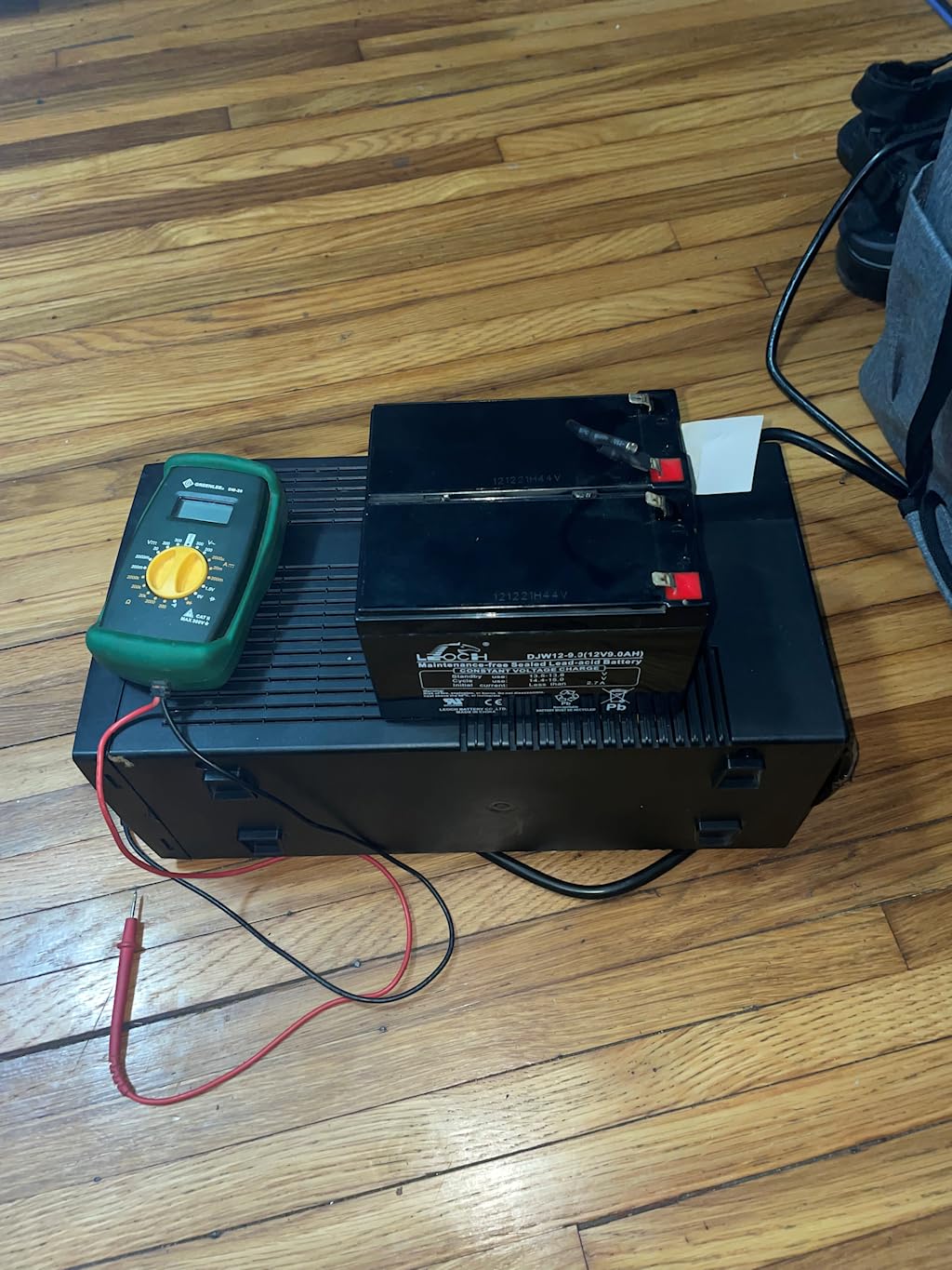 Tripp Lite SMART1500LCDT 1500VA UPS Battery Backup Computer Uninterruptible Power Supply Units & Surge Protector, 900W, 10 Outlets, AVR, LCD Screen, 3 Year Warranty & $250,000 Insurance customer photo 1