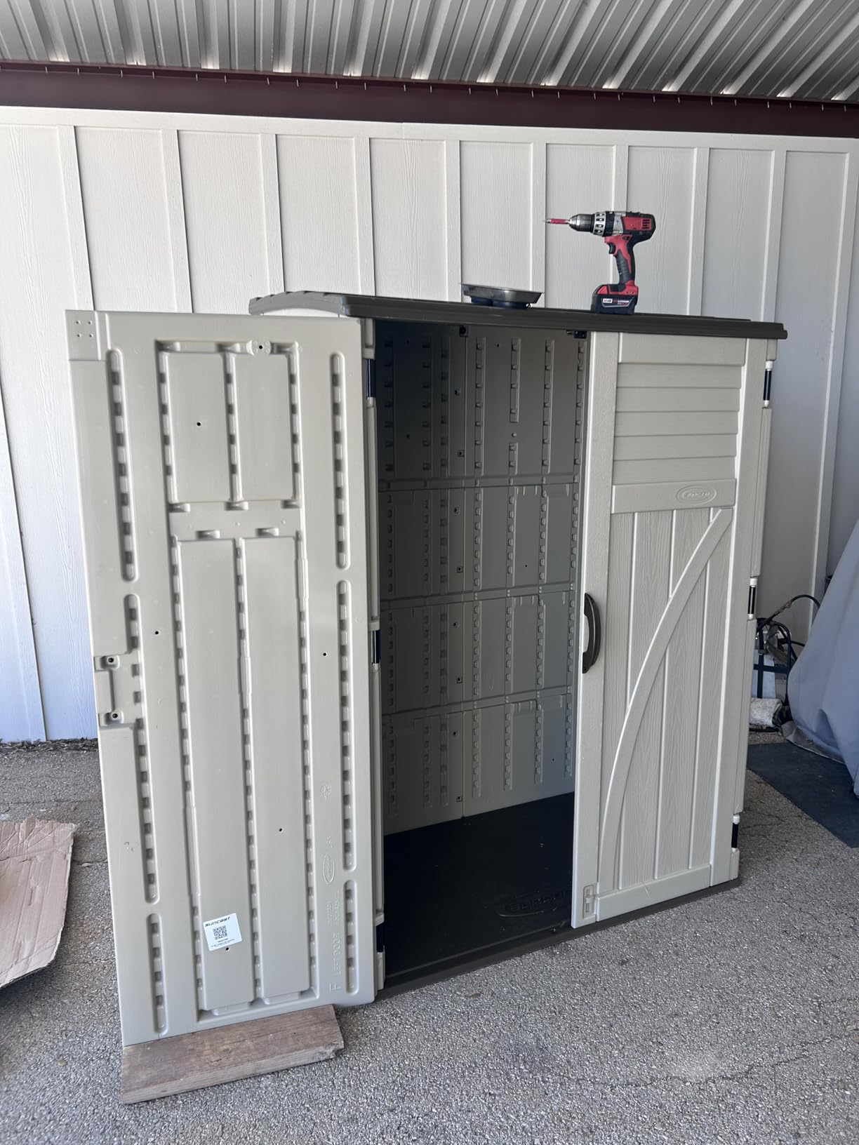 Suncast Outdoor Storage Shed, Water Resistant Resin Vertical Outdoor Storage Cabinet, 54 cu. ft., Made in USA customer photo 2