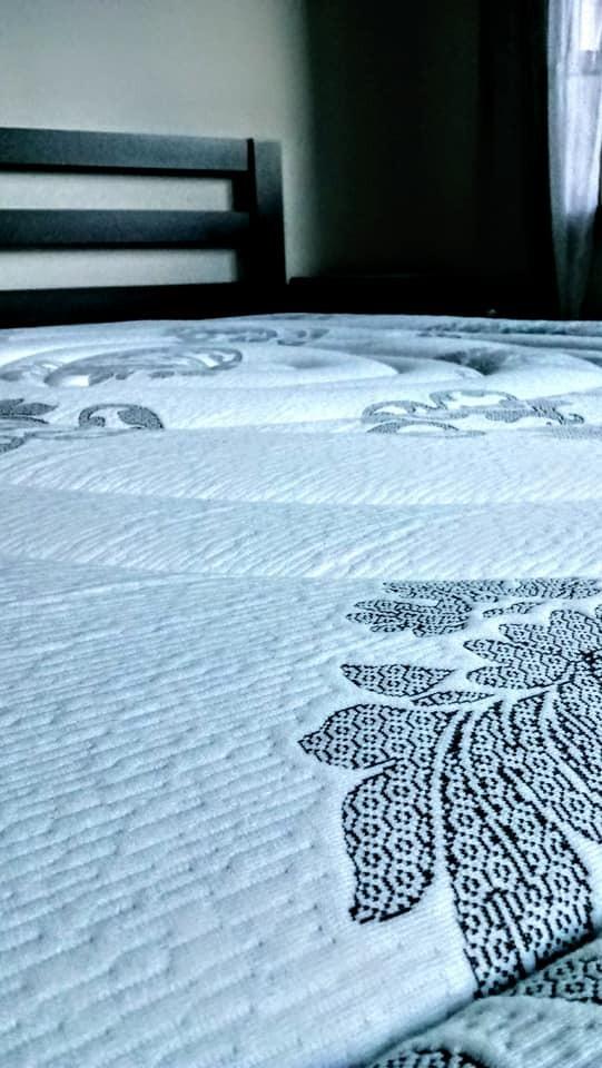 Classic Brands Gramercy Memory Foam and Innerspring Hybrid 14 Inch Mattress, Mattress in a Box, King customer photo 1