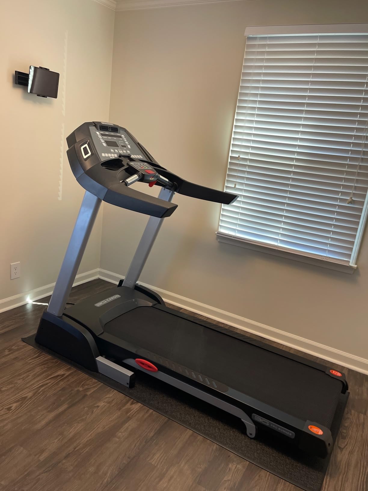 3G Cardio Pro Runner X Treadmill - Heavy Duty - FreeSync FTMS Bluetooth - Foldable Compact Storage - 350 lb Capacity customer photo 1