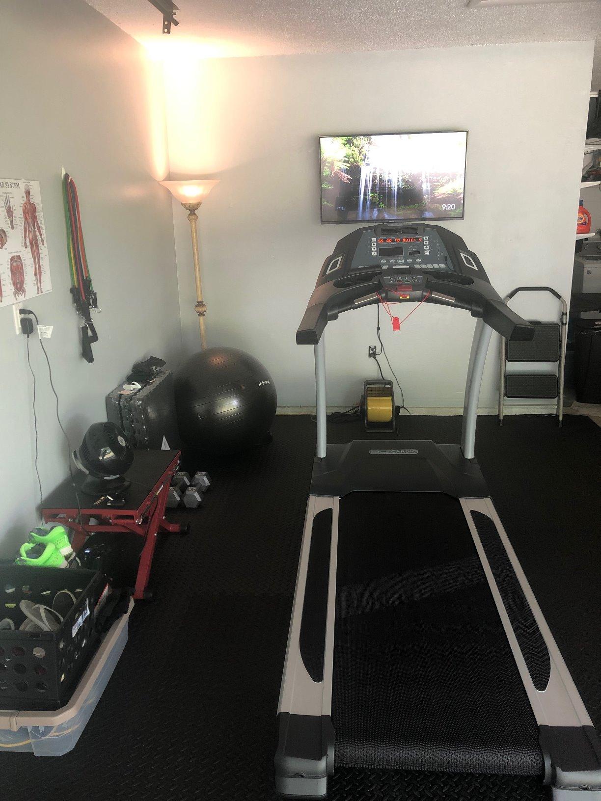 3G Cardio Elite Runner X Treadmill - Commercial Grade - FreeSync FTMS Bluetooth - 4.0 HP - 400 lb Capacity customer photo 2