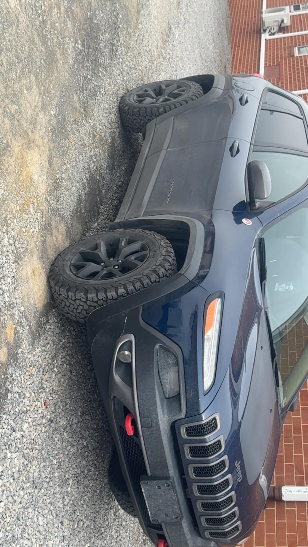 BFGoodrich All Terrain T/A KO2 Light Truck Tire, LT265/70R17/C 112/109S customer photo 1