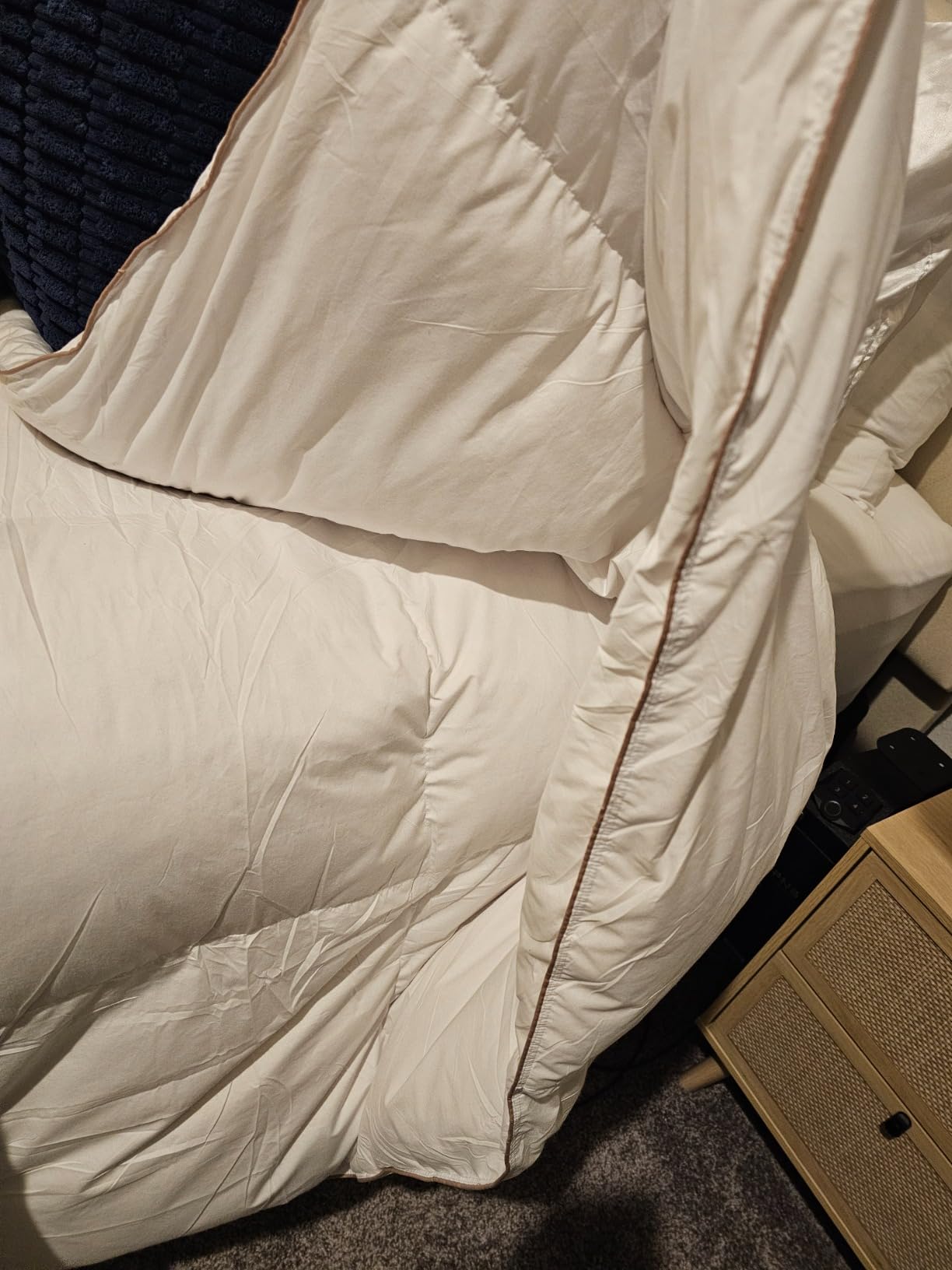 SNOWMAN Premium Down Fiber Comforter King Size, Luxurious All Season Duvet Insert with Cotton Blended Fabric, 3D Baffle Box Design Hotel Bedding Comforter (Khaki,106x90