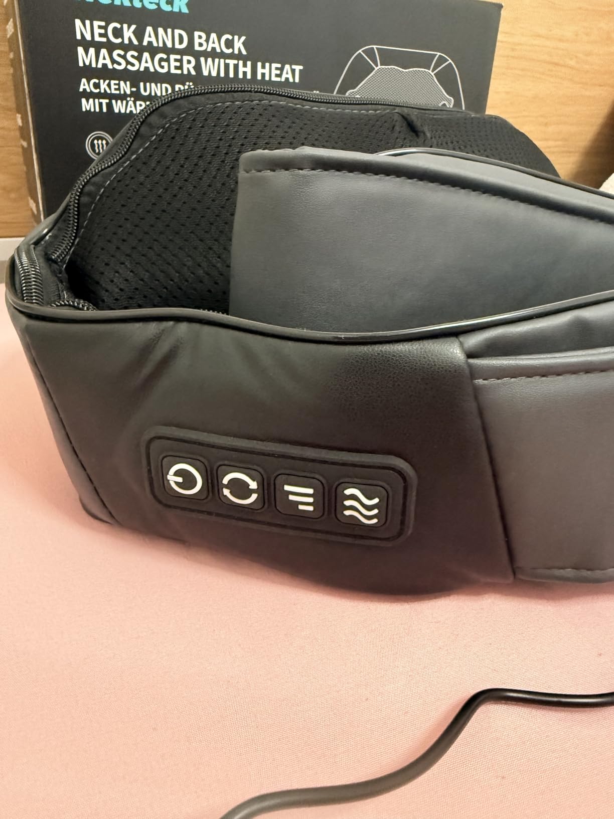 Nekteck Shiatsu Neck Massager with Heat for Pain Relief Deep Tissue, 2026 Upgraded 3D Back Shoulder Kneading Massage Pillow customer photo 1