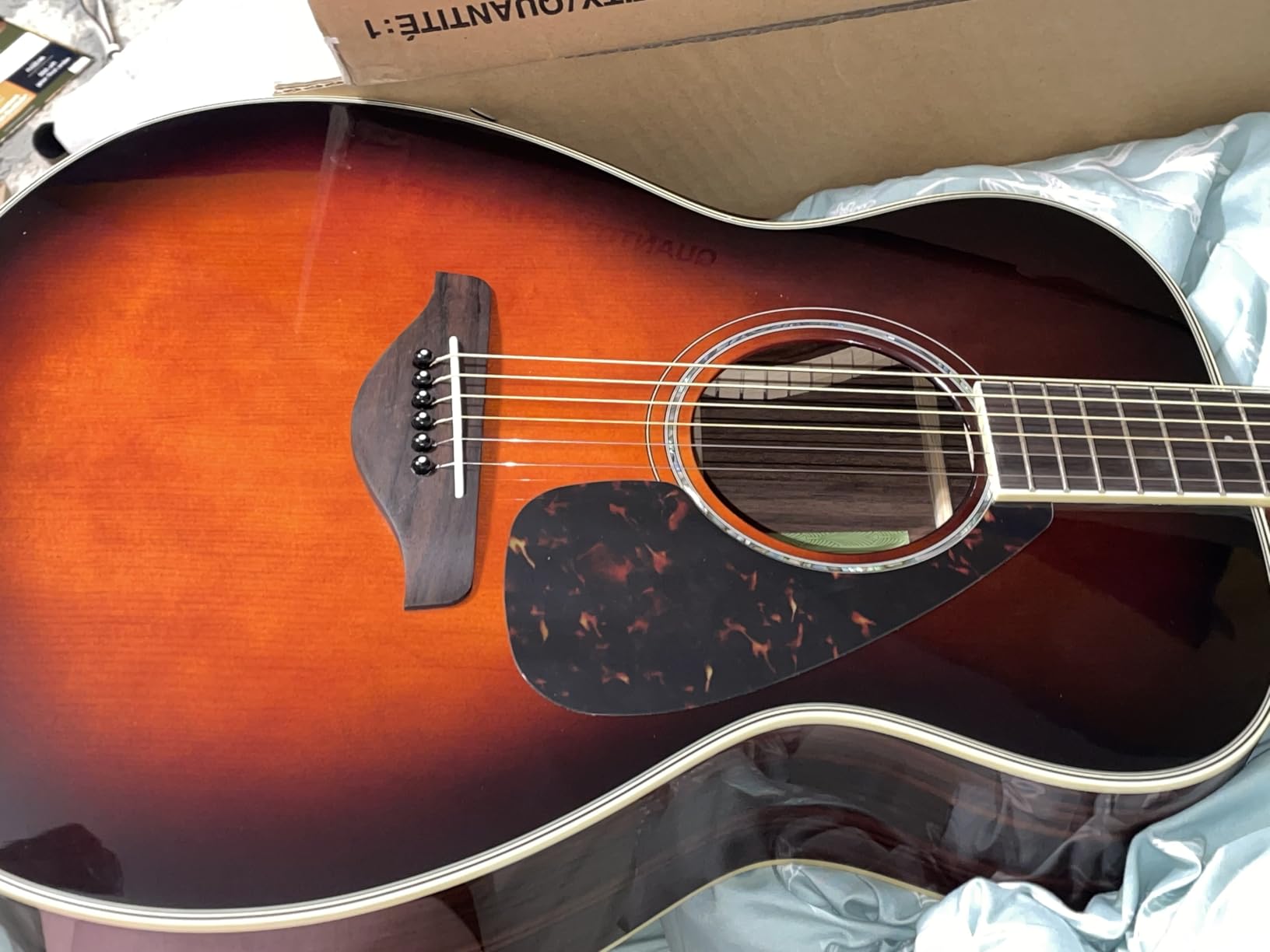 Yamaha FG830 Solid Top Acoustic Guitar, Autumn Burst customer photo 2