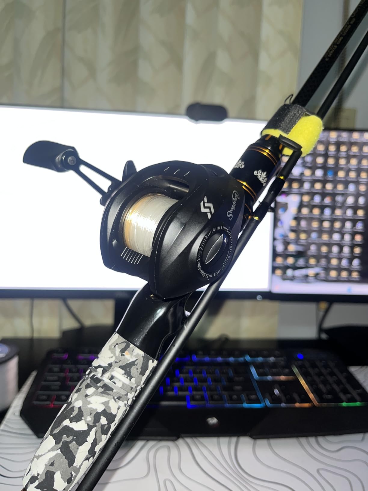 E Series Camo Legend 2-Piece 7-Feet Casting Rod 24 Ton Carbon Fiber Baitcasting with 2 Tips - Medium and Medium Heavy Portable Bass Fishing Rod Baitcaster customer photo 5