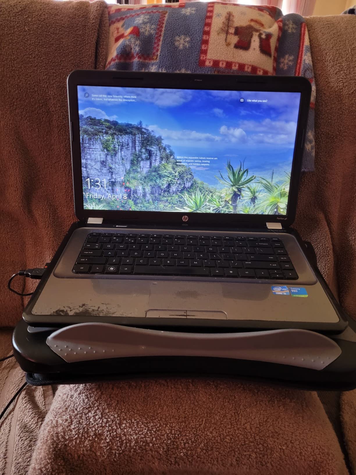MAX SMART Laptop Lap Pad with Attached Mouse Pad, Cushion and USB Cooling Fan customer photo 1