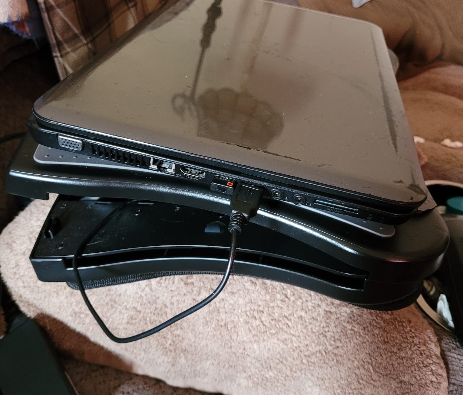 MAX SMART Laptop Lap Pad with Attached Mouse Pad, Cushion and USB Cooling Fan customer photo 2