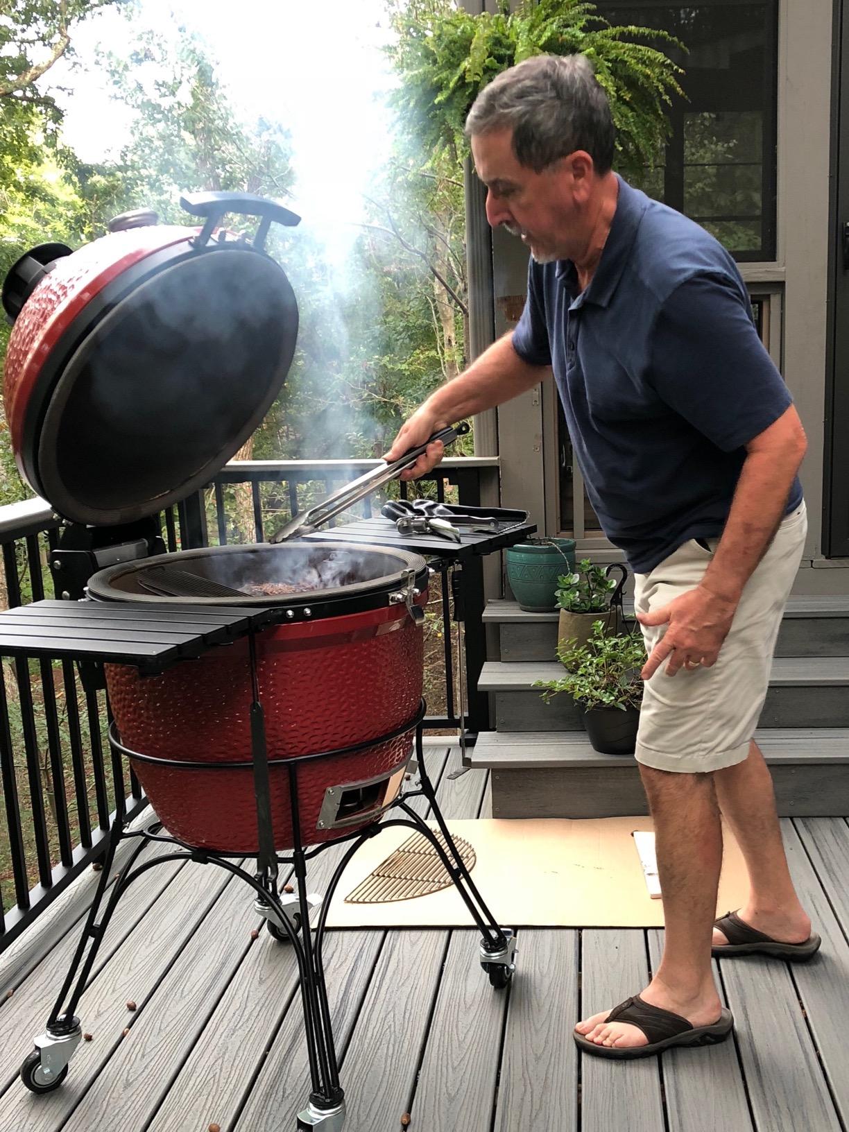 Kamado Joe Classic Joe Series II 18-inch Ceramic Charcoal Grill and Smoker with Cart, Side Shelves, Stainless Steel Grates, 250 sq in, Model KJ-23RHC customer photo 1