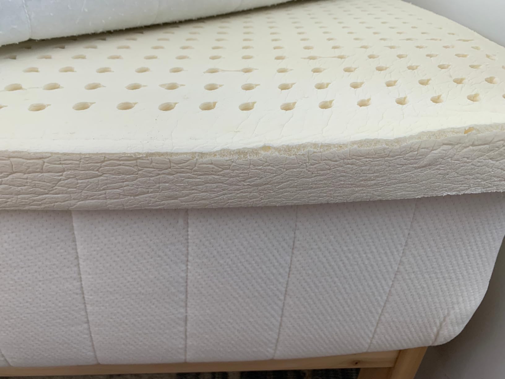 Pure Green Organic Latex Mattress - Medium Firmness - Full customer photo 1