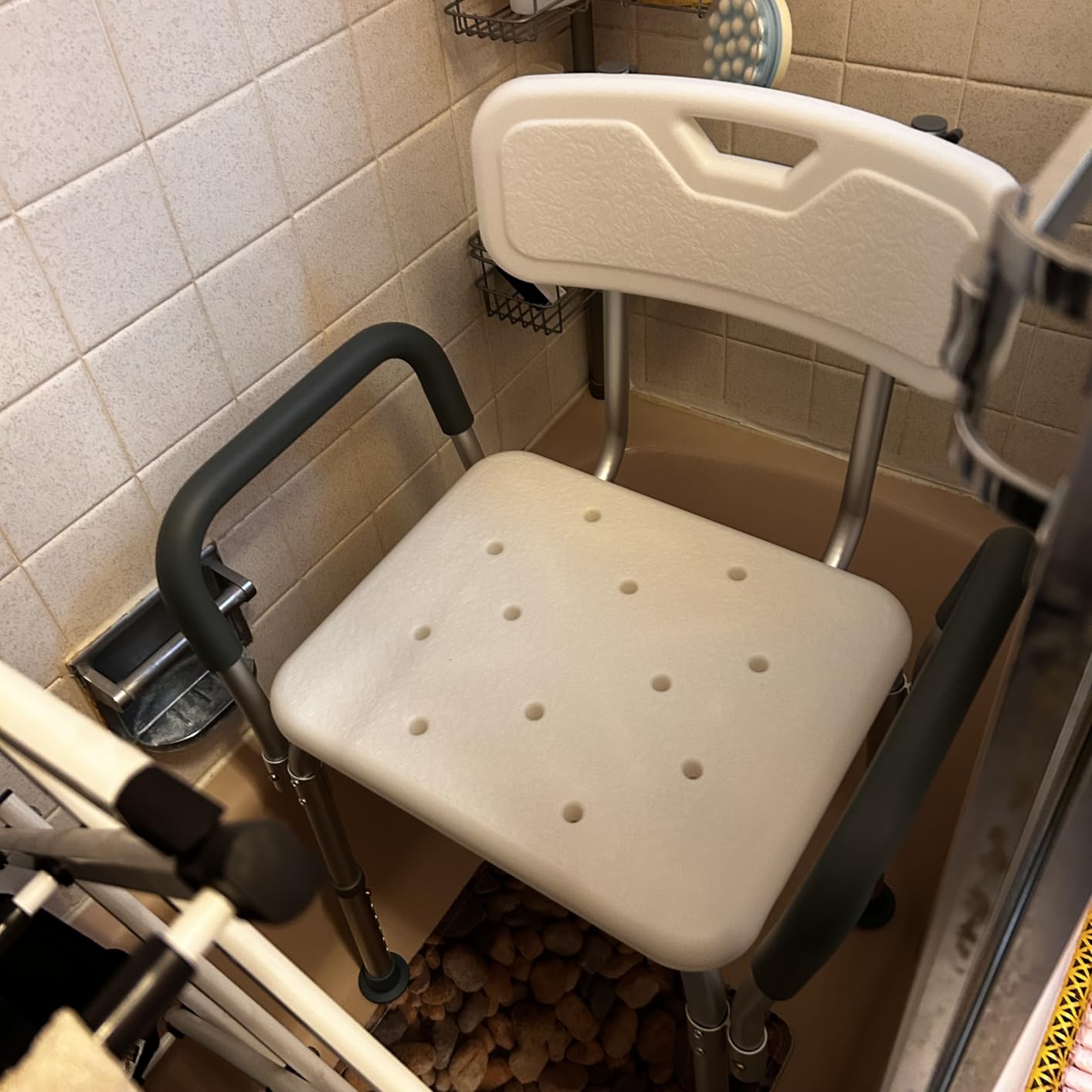 Medline Shower Chair for Elderly, Adults & Disabled, Aluminum - Heavy Duty Shower Seat with Padded Arms and Back for Inside Shower, Adjustable Height Bath Stool for Bathtub, 350 lb, Slip Resistant customer photo 2
