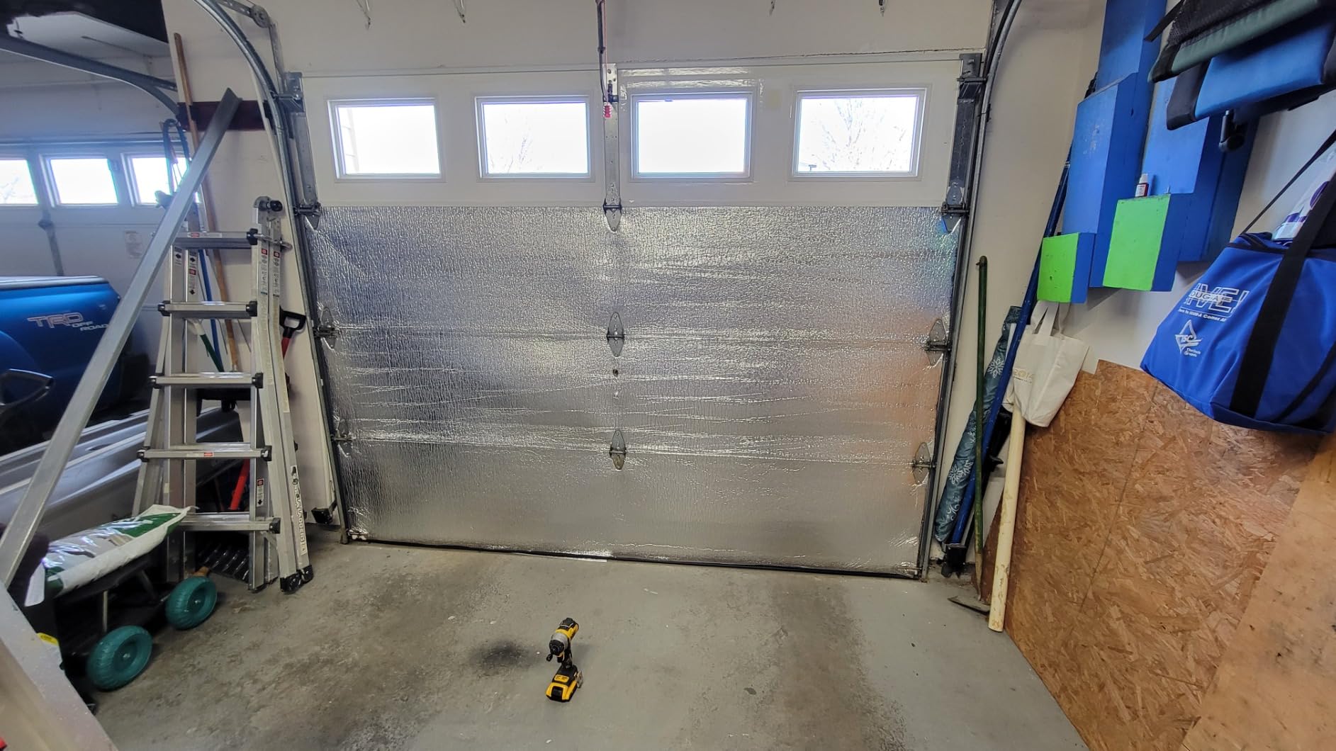 US Energy NASATECH Pre-Cut for 16 Panel 2 Car Garage Door Reflective Insulation Kit (R8) 1/4 thick customer photo 1