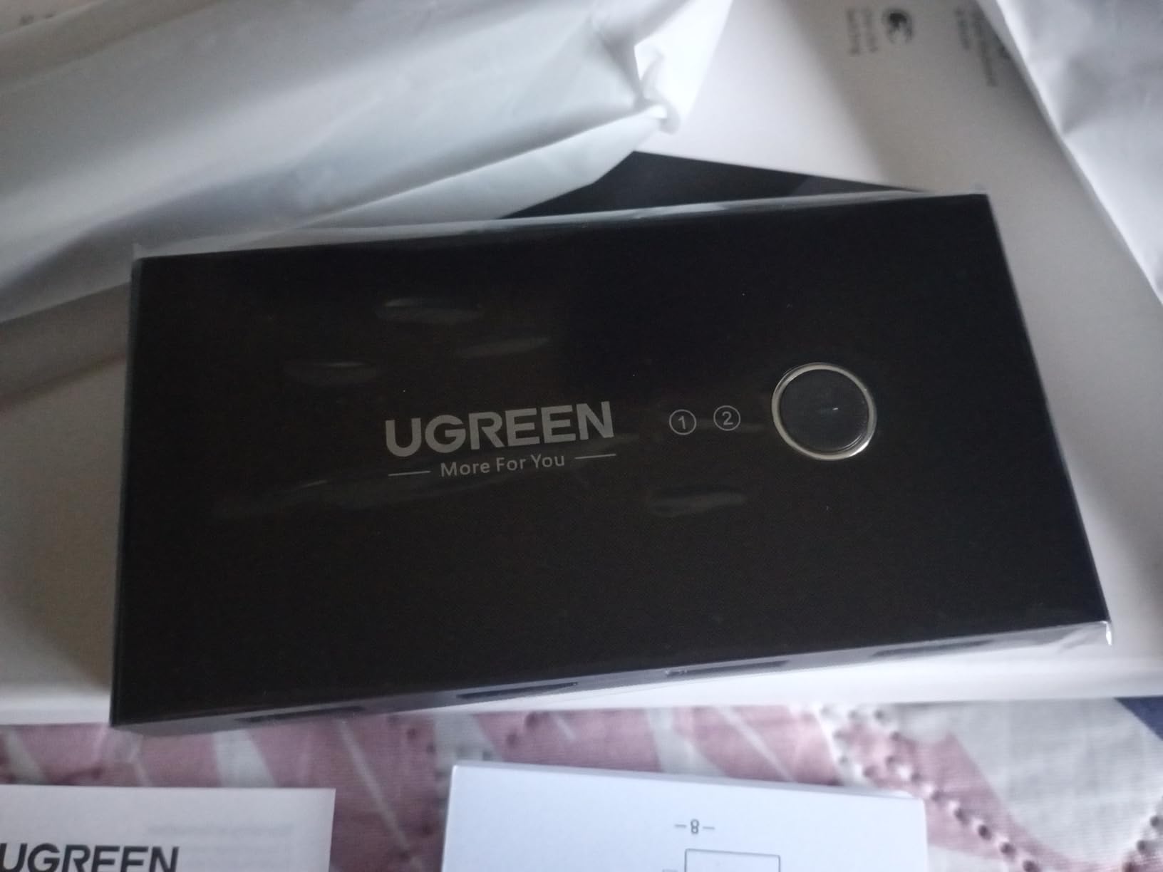 UGREEN USB Switch Selector 2 Computers Sharing 4 USB Devices USB 2.0 Peripheral Switcher Box Hub for Mouse Keyboard Scanner Printer PCs with One-Button Swapping and 2 Pack USB A to A Cable customer photo 2