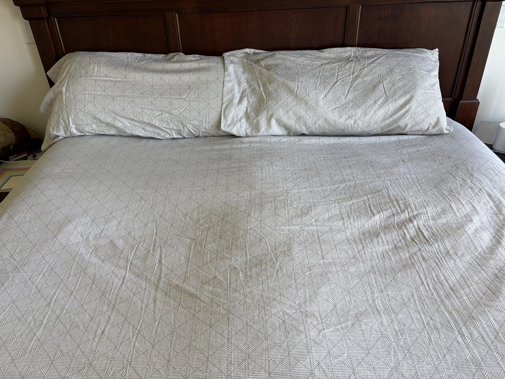 California Design Den Soft 100% Cotton Queen Sheet Set, 400 Thread Count Good Housekeeping Award Winner, Silky Smooth Sateen Weave with Deep Pockets, Breathable and Durable Cotton Bedding Set - White customer photo 1