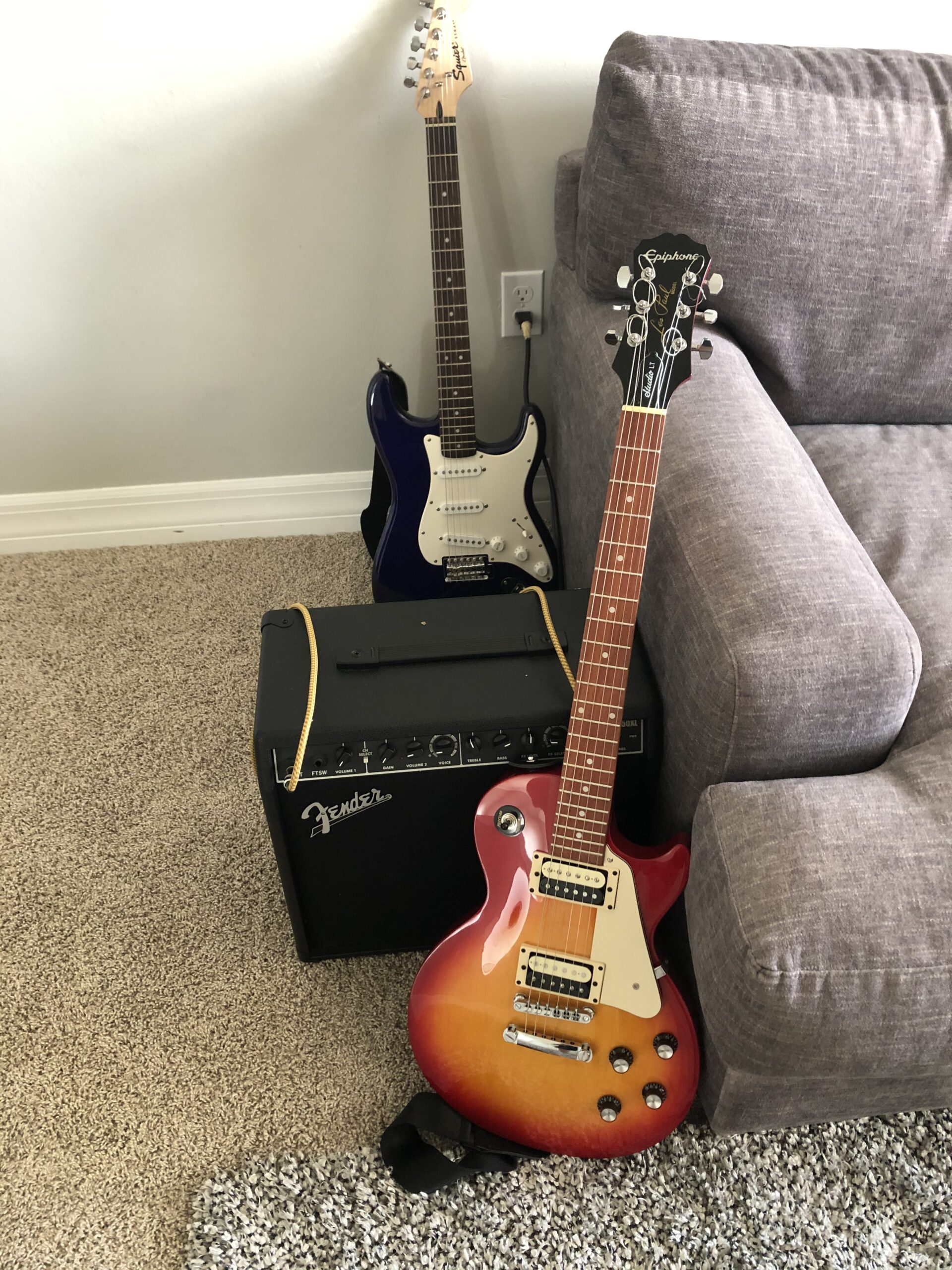 Epiphone Les Paul Studio E1 Electric Guitar, Vintage Sunburst customer photo 1